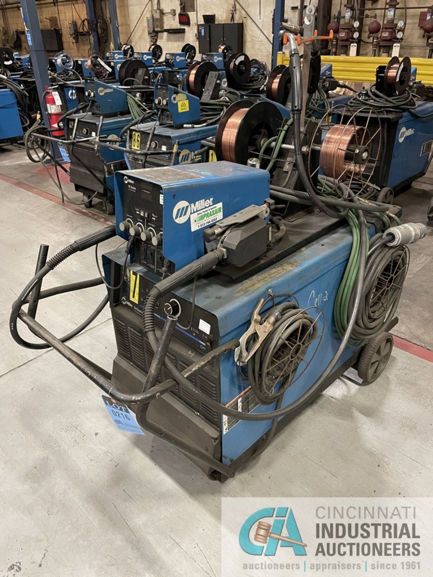 450 AMP MILLER DELTAWELD 452 CV DC MIG WELDING POWER SOURCE S/N LH360123C WITH MILLER 70 SERIES 24