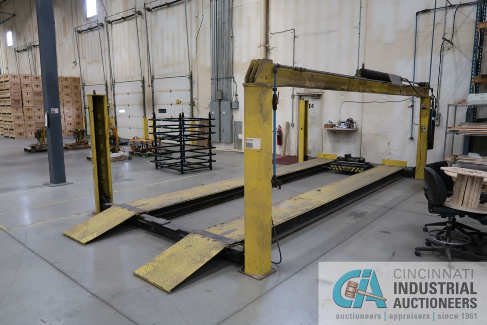 25,000 LB. CAPACITY ALM MODEL 2500WP VEHICLE LIFT, 21' RAMP, WITH CABLE WINCH, 4 HP - Image 2 of 9