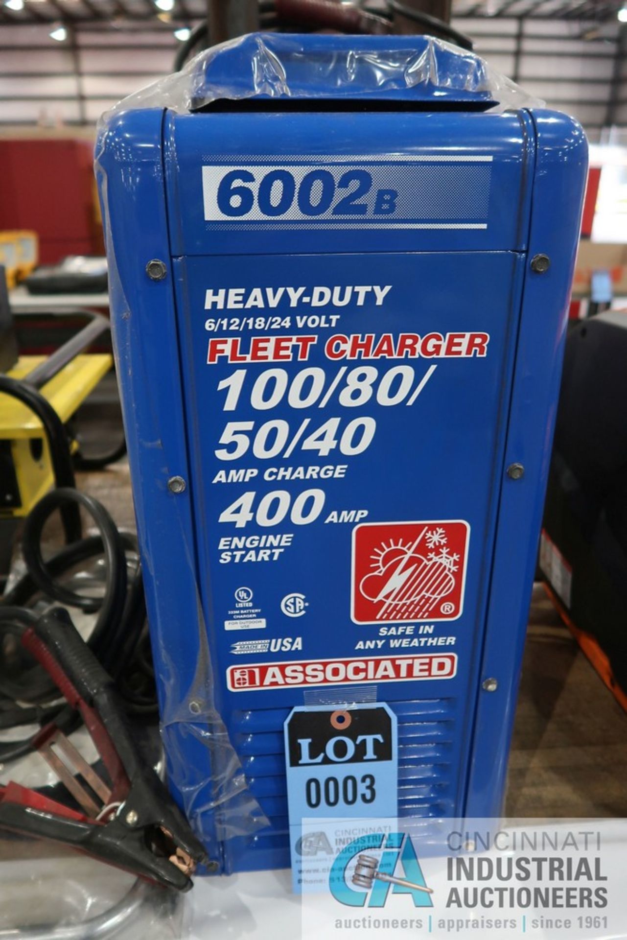 ASSOCIATED MODEL 6002B HEAVY DUTY FLEET CHARGER; 100/80/50/40 AMP CHARGE, 400-AMP ENGINE START * - Image 2 of 3