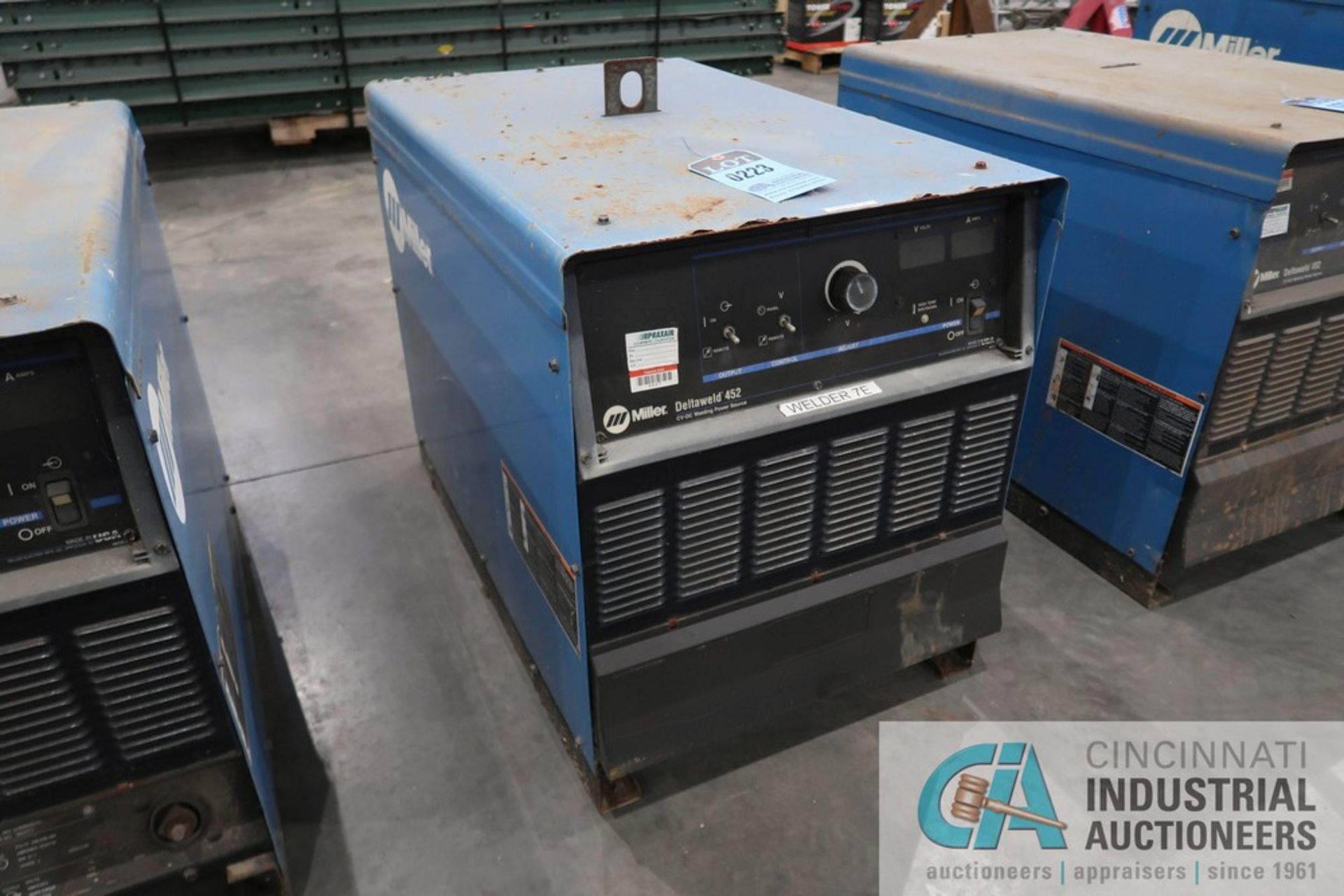 450 AMP MILLER MODEL DELTAWELD 452 CV DC WELDING POWER SOURCE; S/N LH060254C