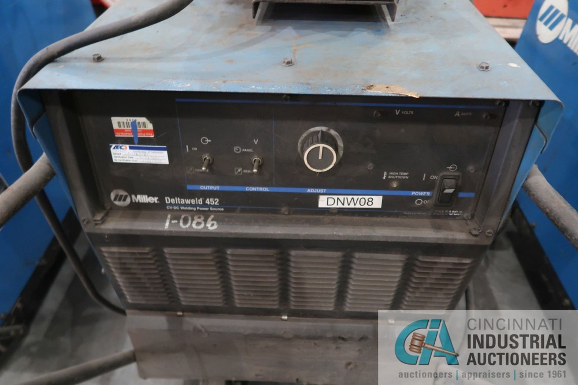 450 AMP MILLER MODEL DELTAWELD 452 CV DC WELDING POWER SOURCE; S/N LG310373C WITH MILLER 75 SERIES - Image 3 of 7