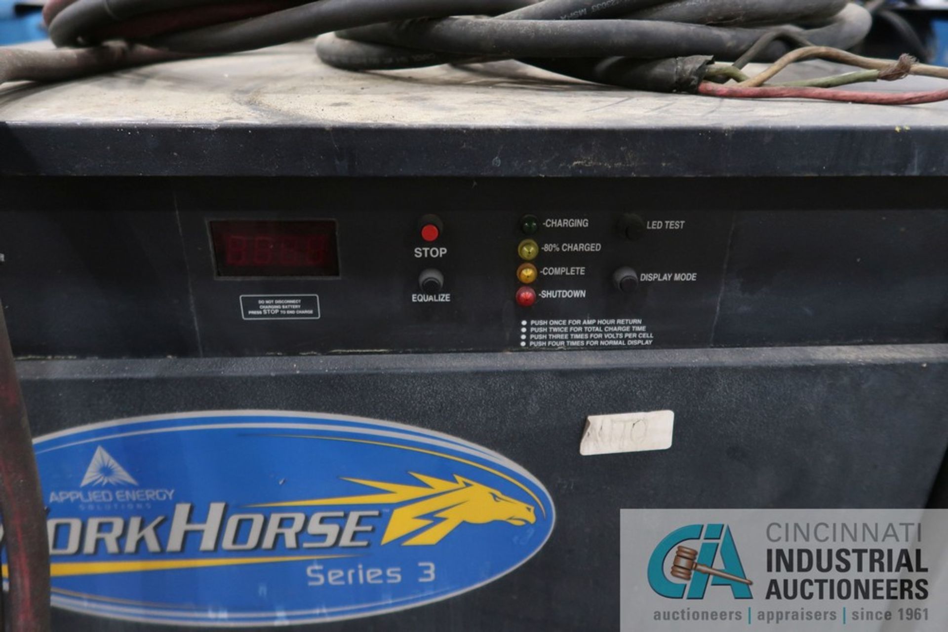 24 VOLT APPLIED ENERGY WORKHORSE SERIES 3 BATTERY CHARGER - Image 2 of 3
