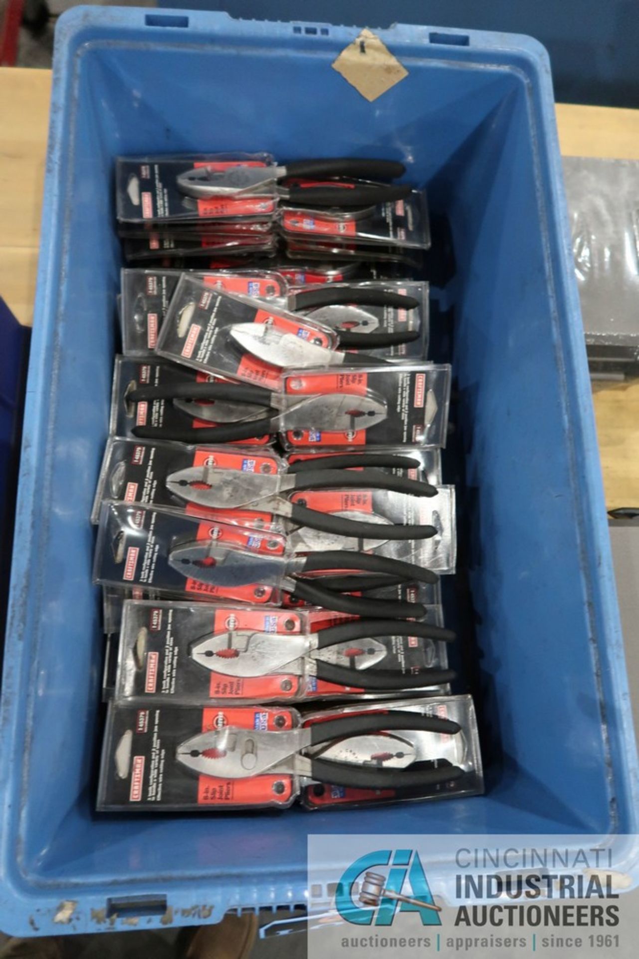 (LOT) 8" CRAFTSMAN BRAND NEW SLIP JOINT PLIERS