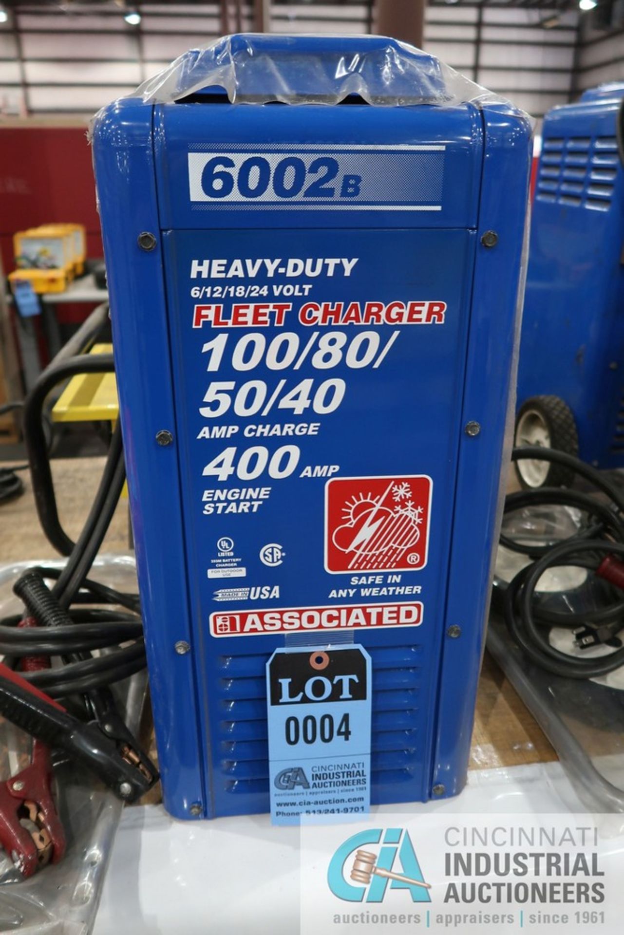 ASSOCIATED MODEL 6002B HEAVY DUTY FLEET CHARGER; 100/80/50/40 AMP CHARGE, 400-AMP ENGINE START * - Image 2 of 3