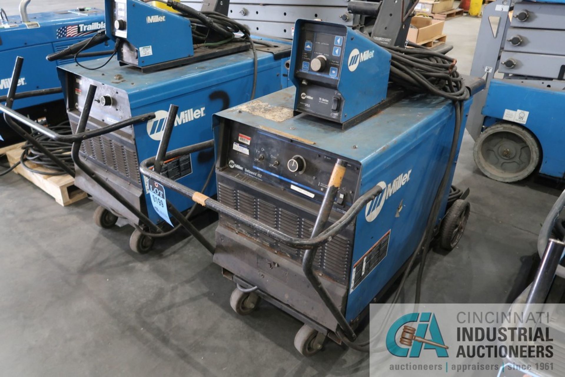 450 AMP MILLER MODEL DELTAWELD 452 CV DC WELDING POWER SOURCE; S/N LH080306C WITH MILLER 75 SERIES - Image 2 of 7