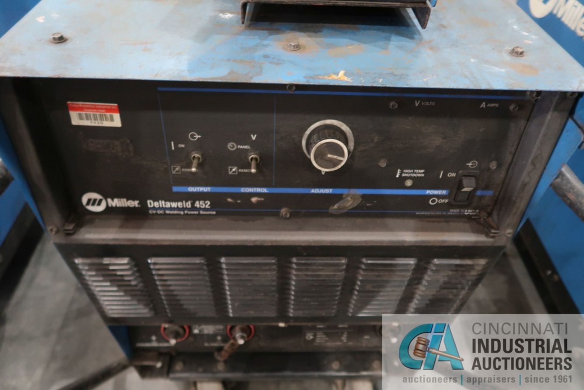 450 AMP MILLER MODEL DELTAWELD 452 CV DC WELDING POWER SOURCE; S/N LG310416C WITH MILLER 75 SERIES - Image 3 of 7