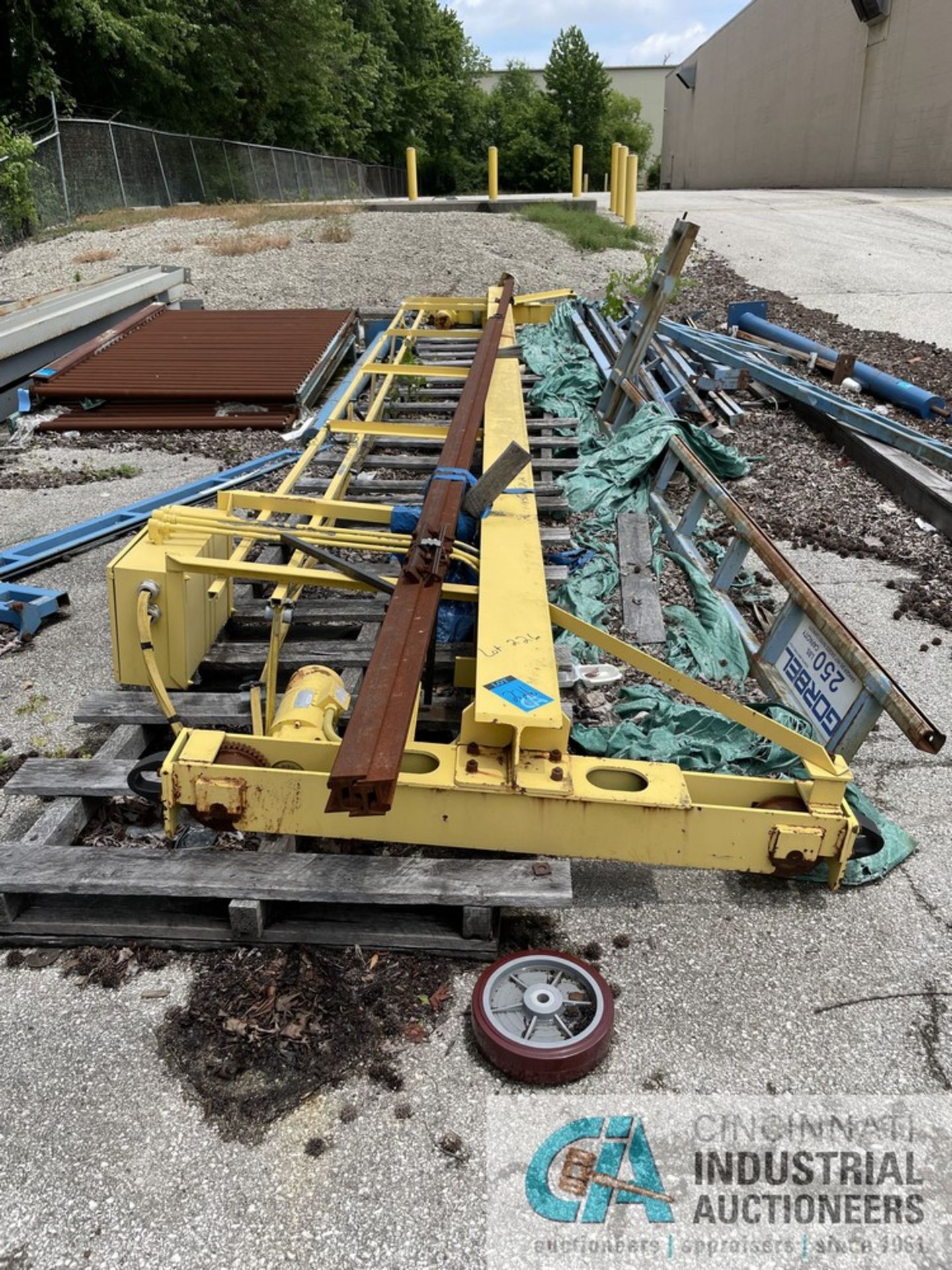 3 TON X 28' SPAN USCEO SINGLE GIRDER TOP RUNNING OVERHEAD CRANE, S/N 17-4313, WITH 3 TON R&M CABLE - Image 3 of 20