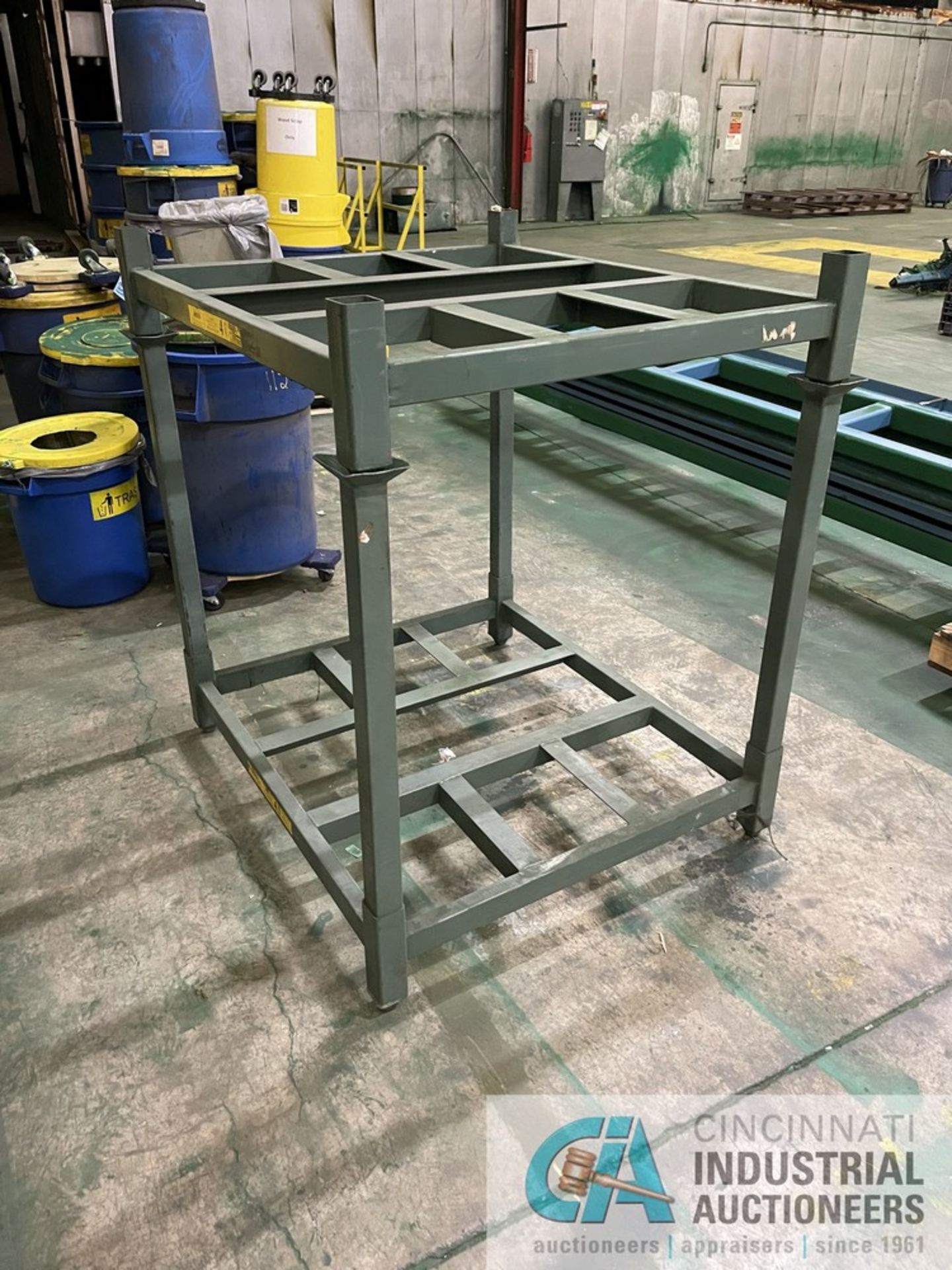 STEEL KIND INDUSTRIES 48" L X 41" W X 50" H STACKABLE STAND - Image 3 of 5