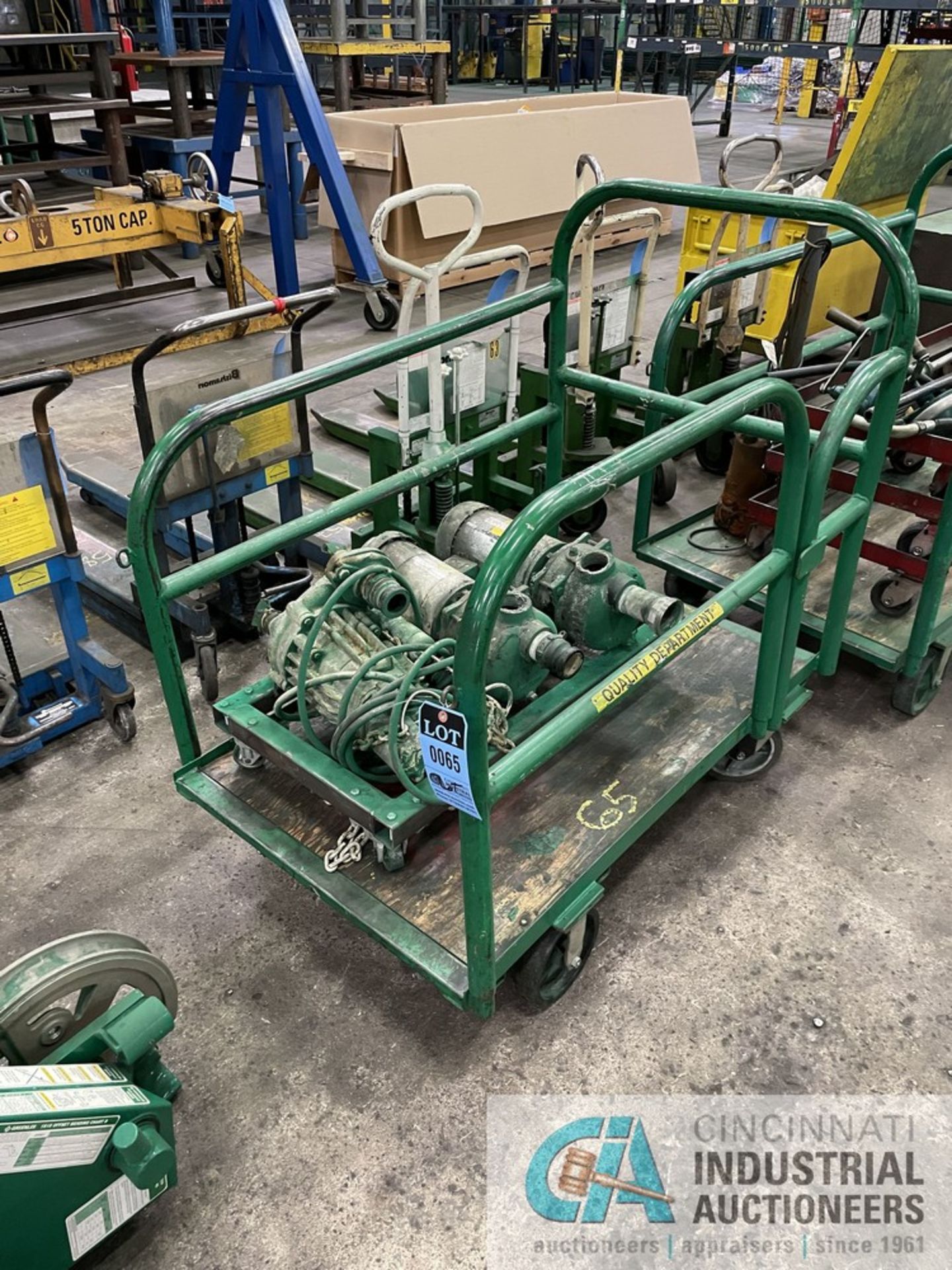 (LOT) CART WITH 3 PUMPS