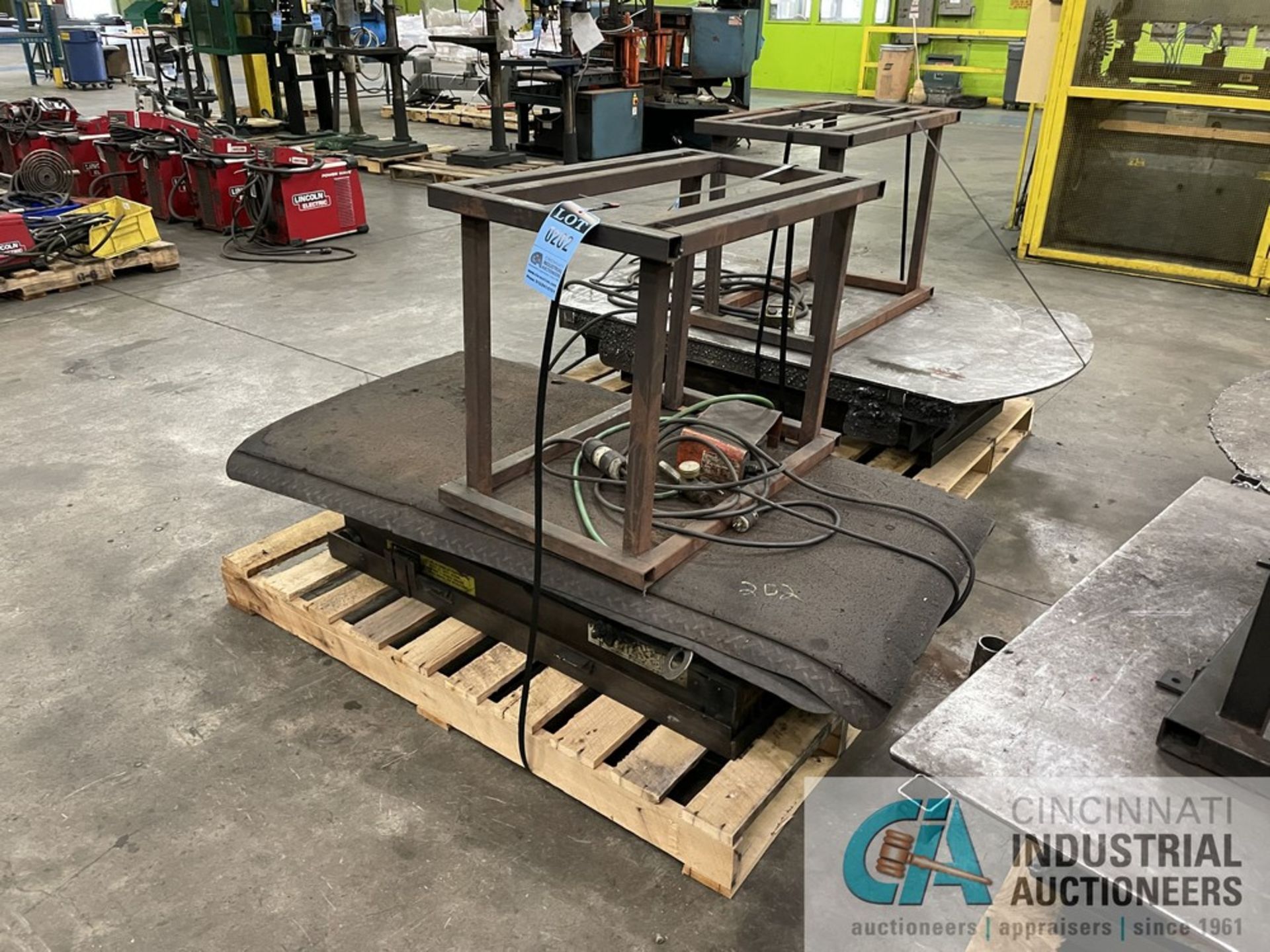 AUTOQUIP ELECTRIC SCISSOR LIFT TABLE, 30" X 60" L - Image 2 of 5