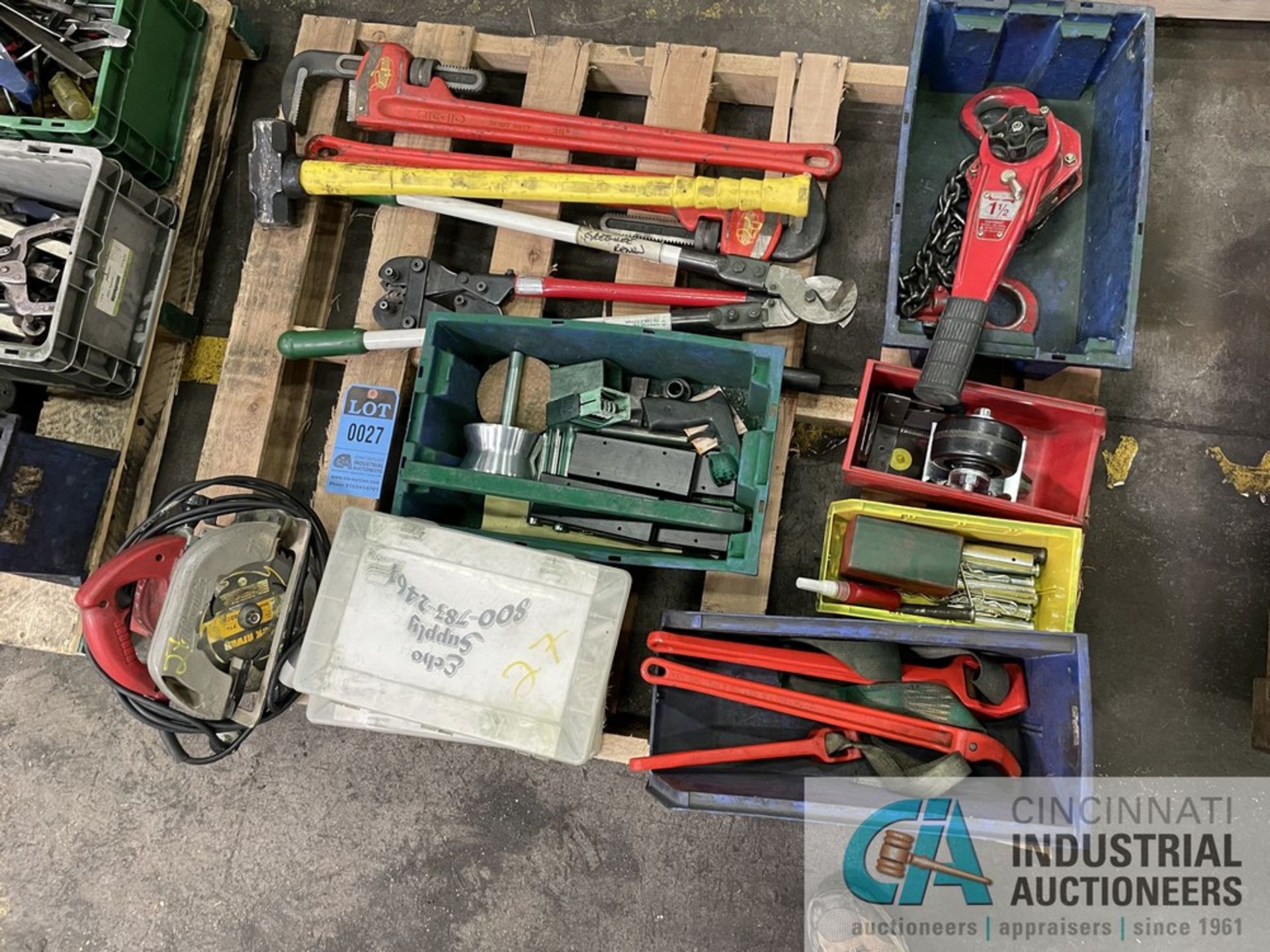 (LOT) PALLET OF MISCELLANEOUS HAND TOOLS AND POWER TOOLS - Image 3 of 5