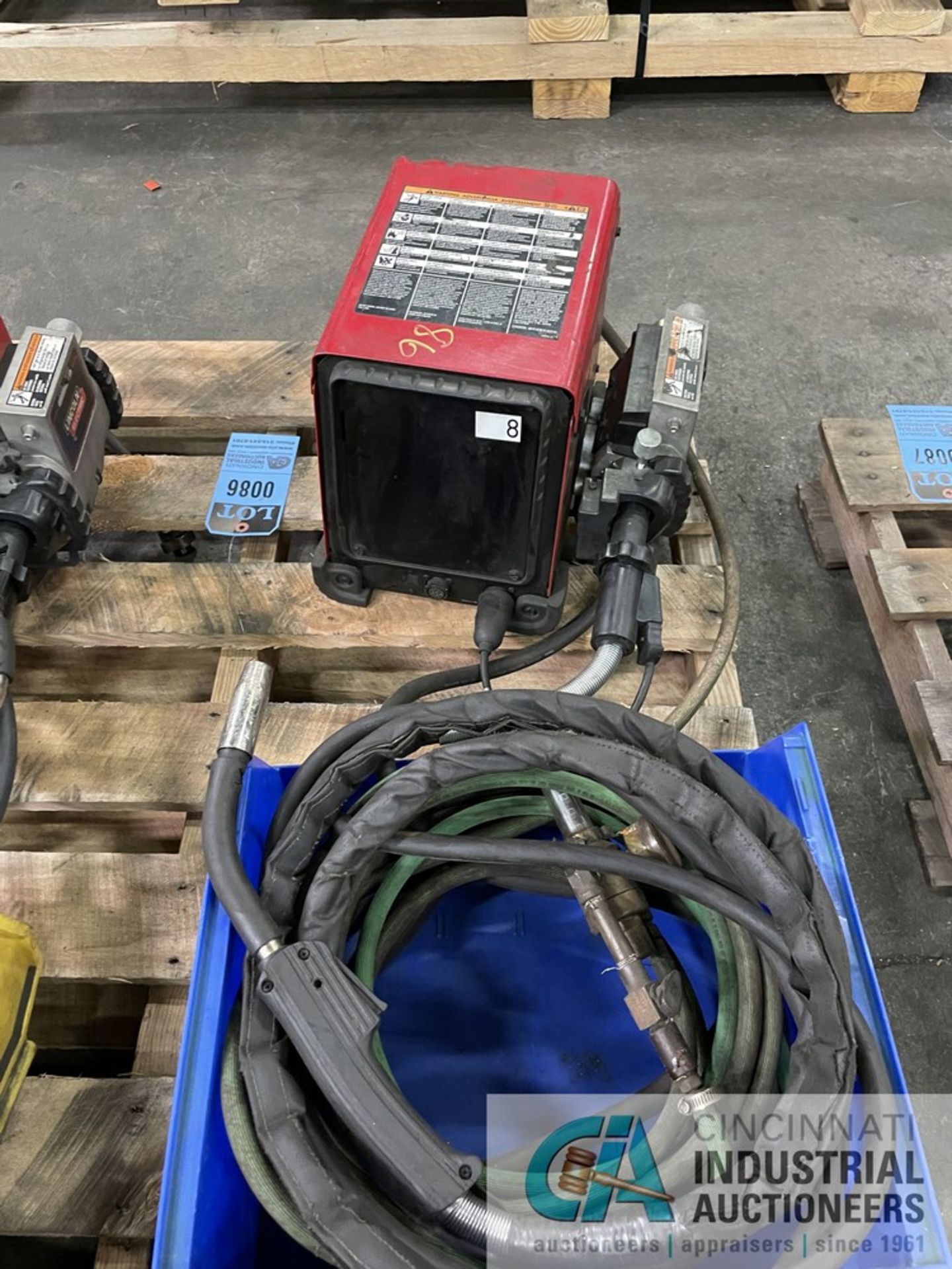 PALLET OF (2) POWER WIRE FEEDERS WITH LEADS S/N U1180305615 AND S/N U1180300361 - Image 6 of 6