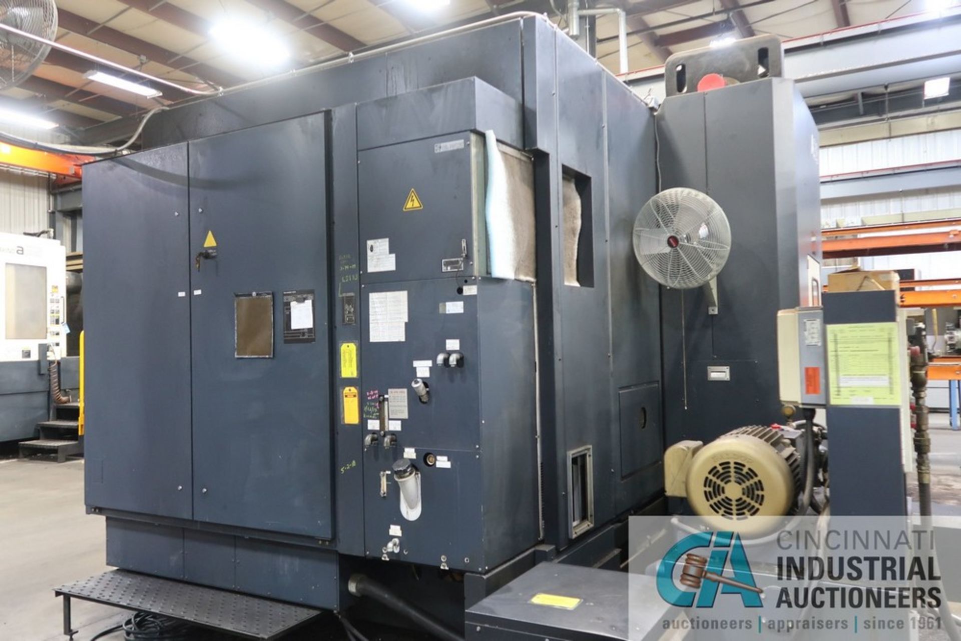 MAKINO MODEL A99 CNC HORIZONTAL MACHINING CENTER; S/N 99, PROFESSIONAL 3 CONTROL, 31.5" X 31.5" - Image 8 of 23