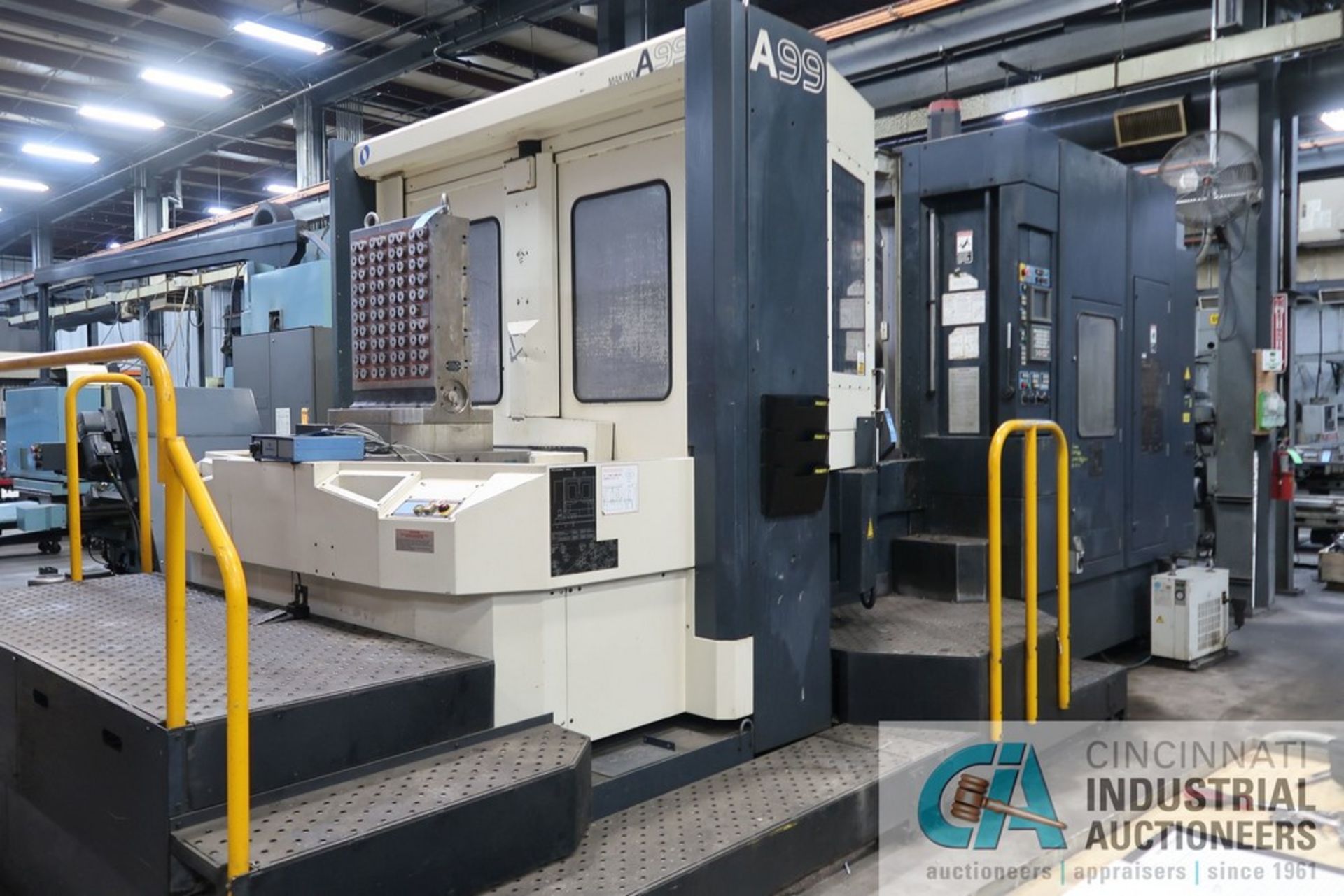 MAKINO MODEL A99 CNC HORIZONTAL MACHINING CENTER; S/N 99, PROFESSIONAL 3 CONTROL, 31.5" X 31.5" - Image 7 of 23