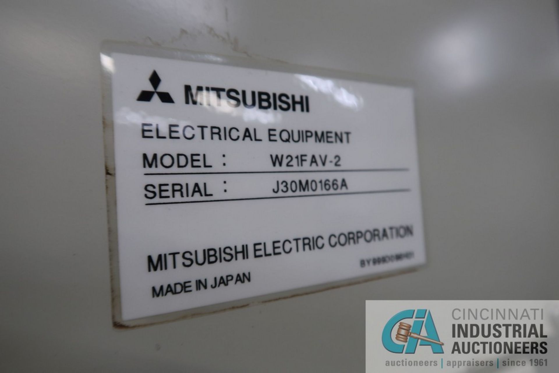 MITSUBISHI MODEL FA30VM CNC WIRE EDM; S/N 55F3V166, 34" X 43" TABLE, 40" X 52" X 24" CHAMBER, 29" - Image 20 of 22