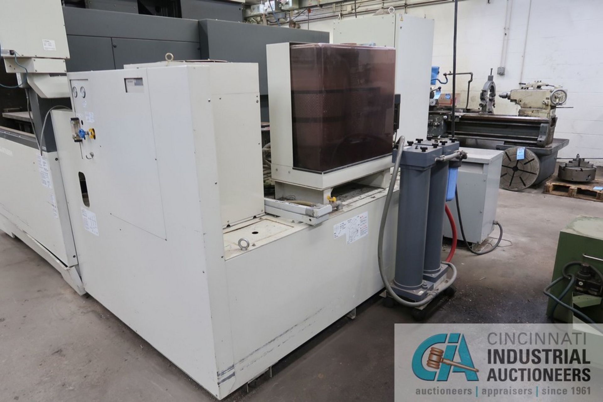 MITSUBISHI MODEL FA30VM CNC WIRE EDM; S/N 55F3V166, 34" X 43" TABLE, 40" X 52" X 24" CHAMBER, 29" - Image 3 of 22