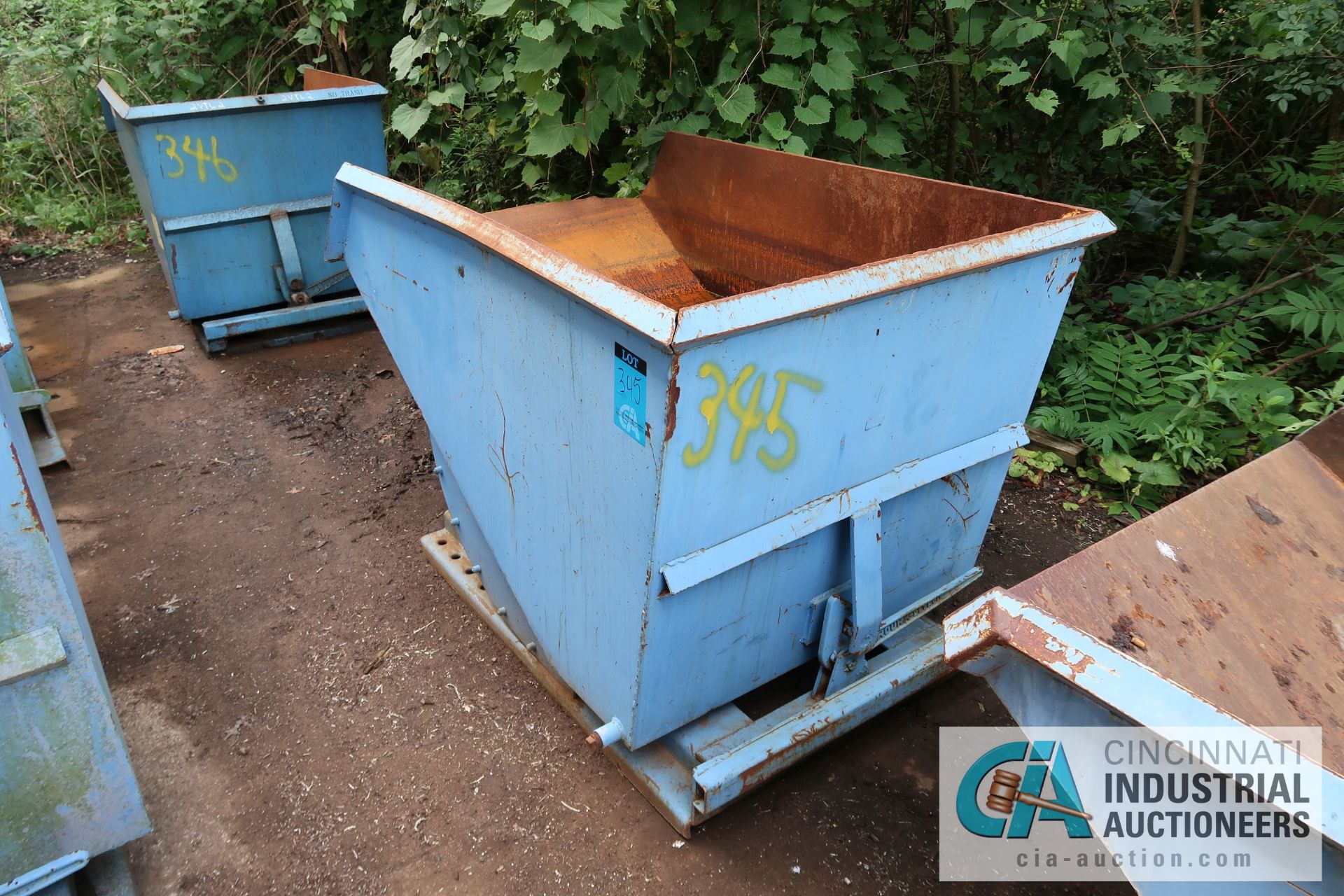 1/2 CUBIC YARD SELF DUMPING HOPPER