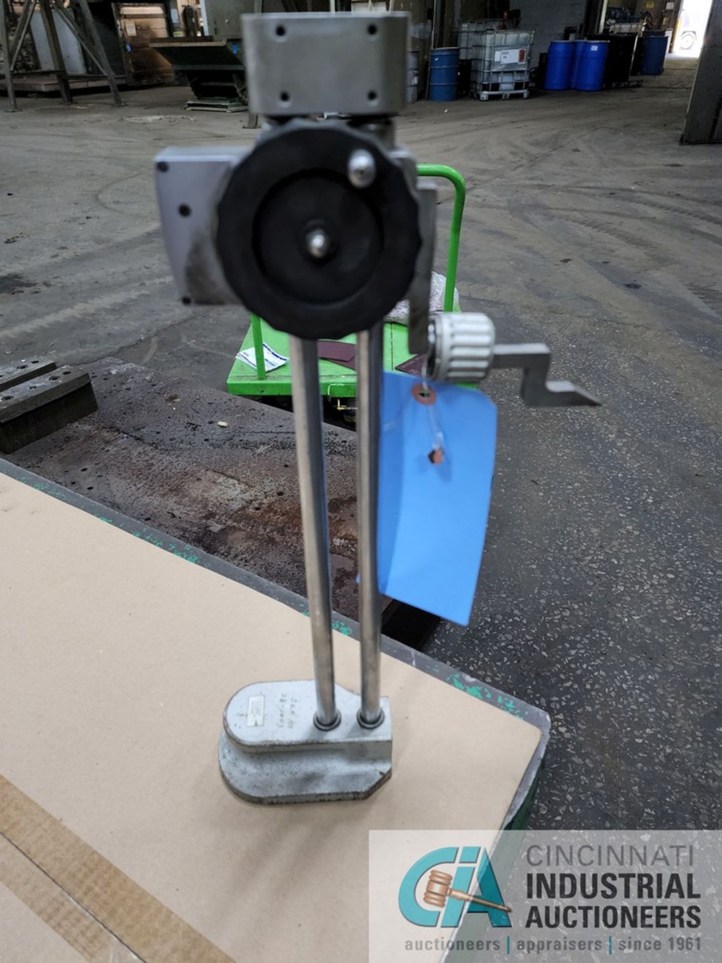 12" MITUTOYO HEIGHT GAGE - Image 4 of 4