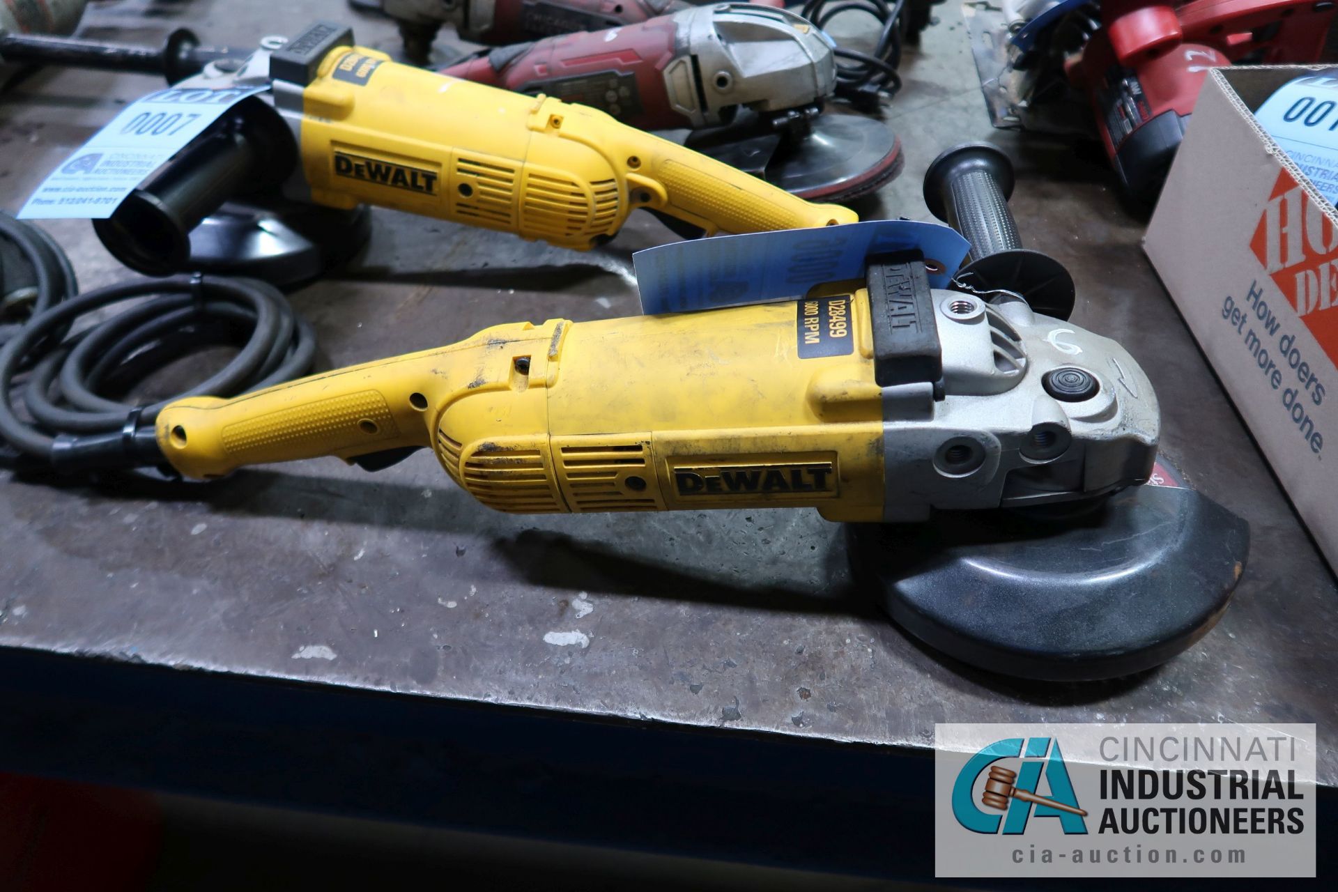 7"/5" DEWALT ANGLE GRINDER