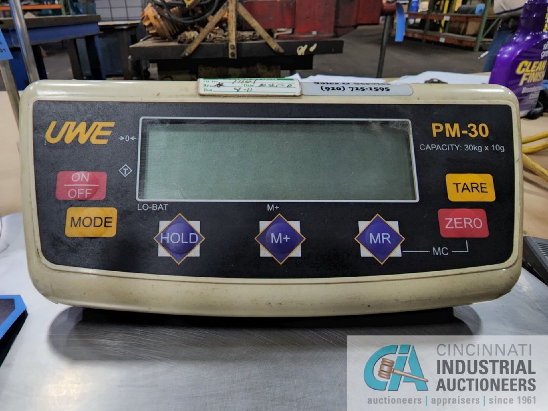 30-KG CAPACITY UWE ELECTRONIC SCALE - Image 2 of 2