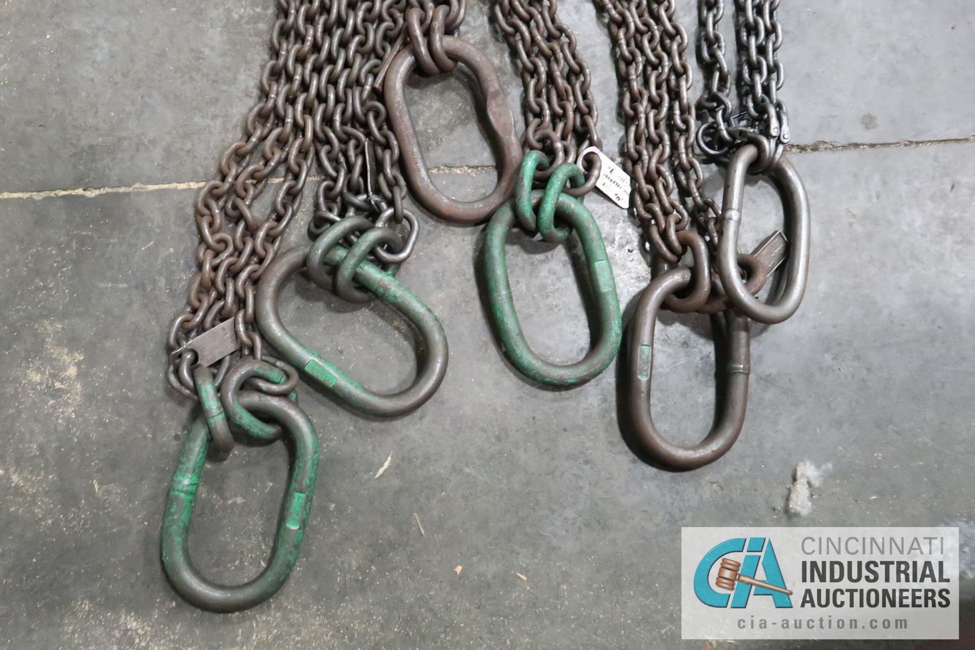 10 FT. 3-HOOK CRANE CHAINS - Image 3 of 3