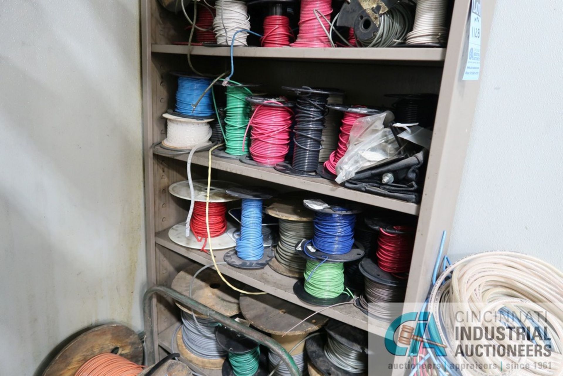 (LOT) MISCELLANEOUS ELECTRICAL WIRE WITH CART AND SHELVING - Image 3 of 5