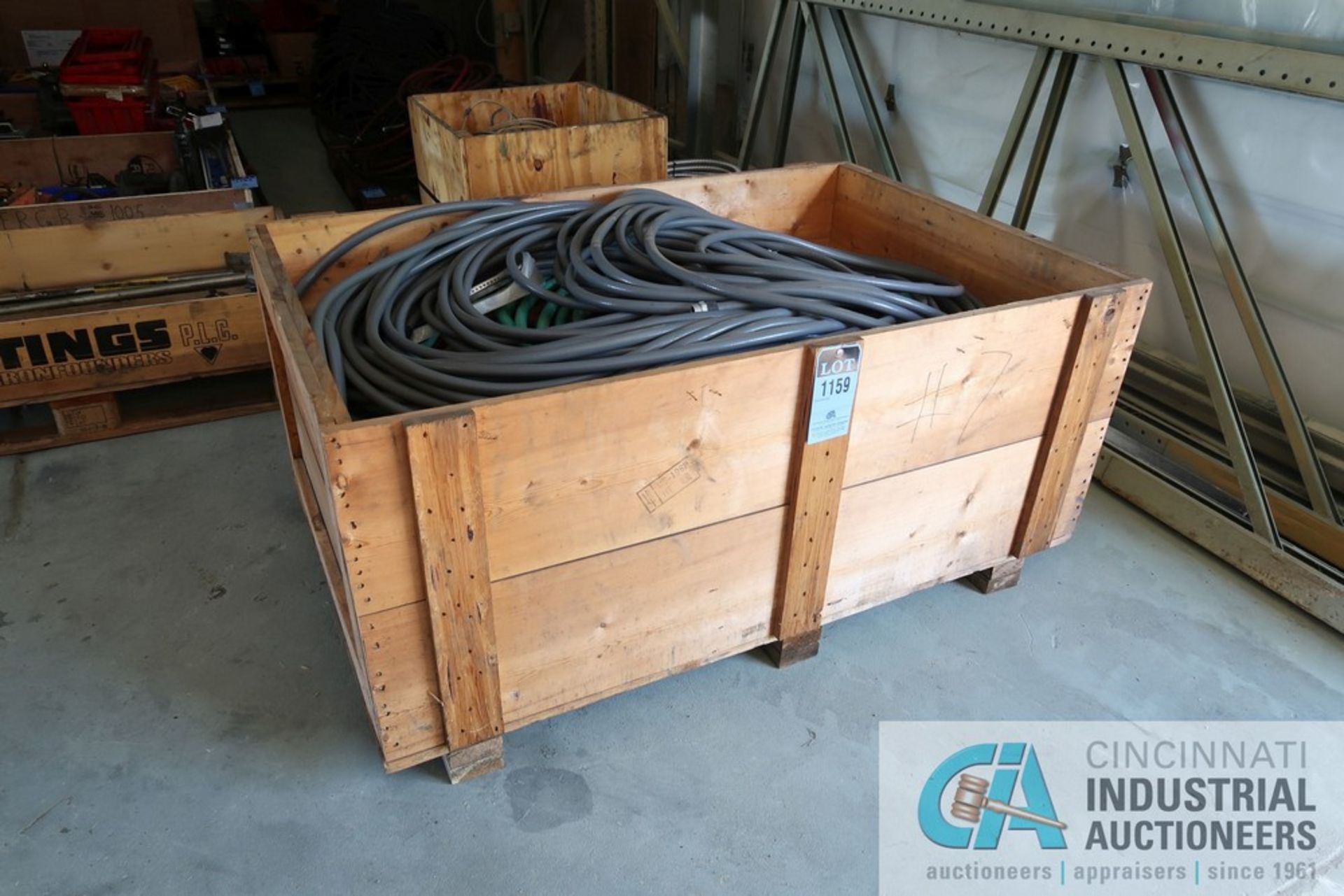 WOOD CRATE WITH MISCELLANEOUS WATER HOSE - Image 2 of 2