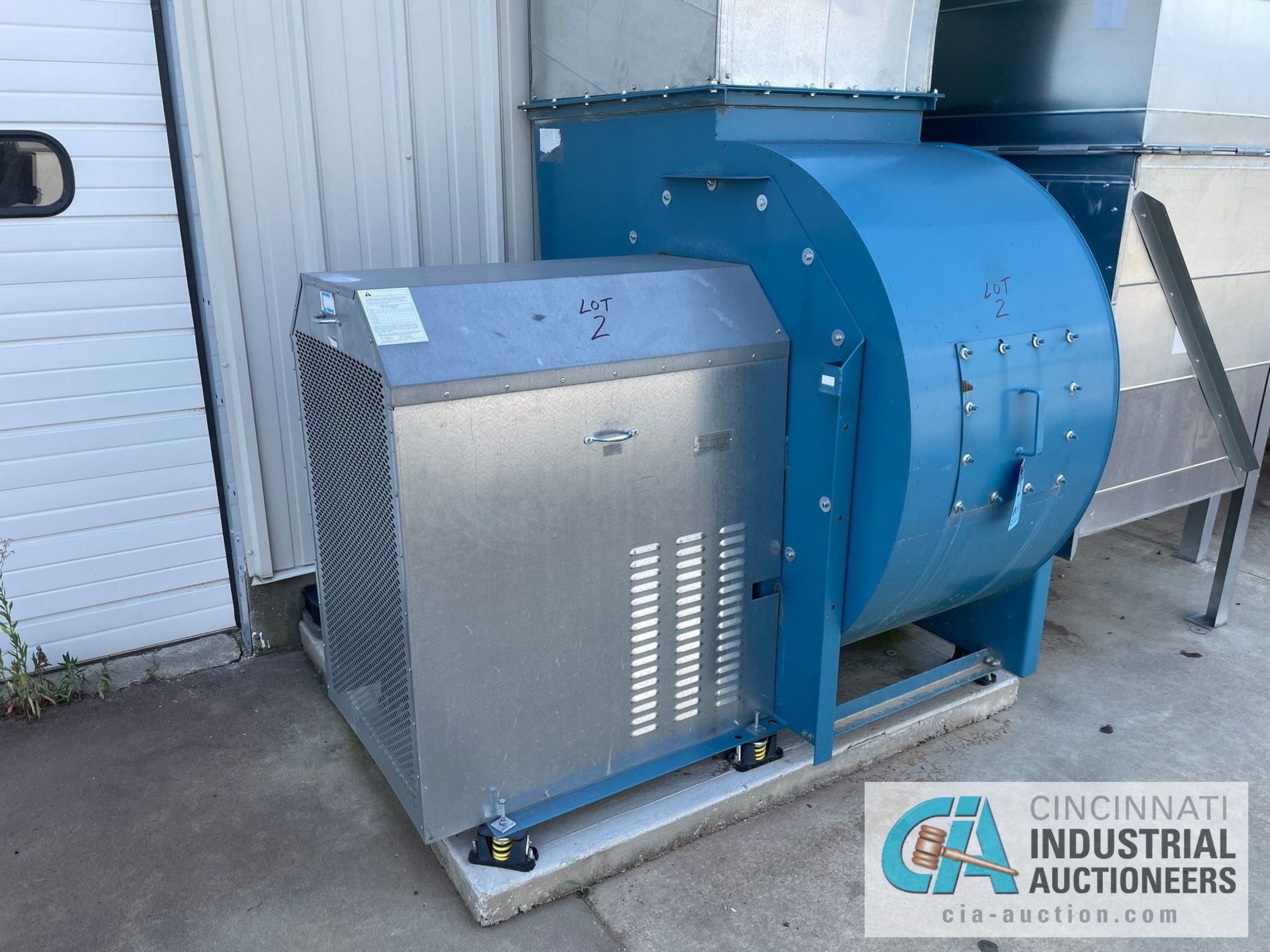 30,000 CFM X 40-HP TCF TWIN CITY FAN BLOWER SYSTEM WITH JOHNSON CONTROLS MODEL AYK-550 V/S DRIVE; - Image 2 of 16