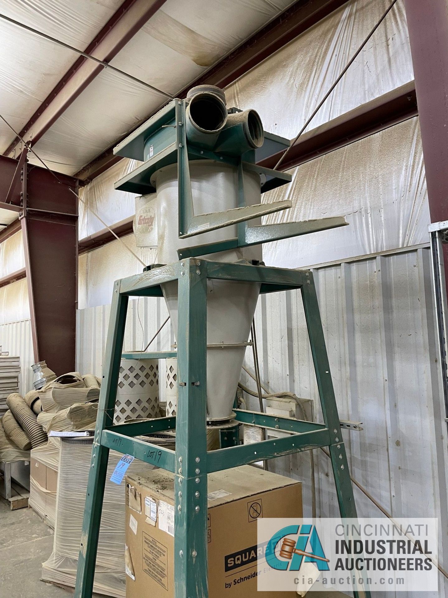 10-HP GRIZZLY MODEL G-0638 CYCLONE DUST COLLECTOR WITH SKID OF FILTERS, APPROX. 12' OVERALL HEIGHT - Image 3 of 5