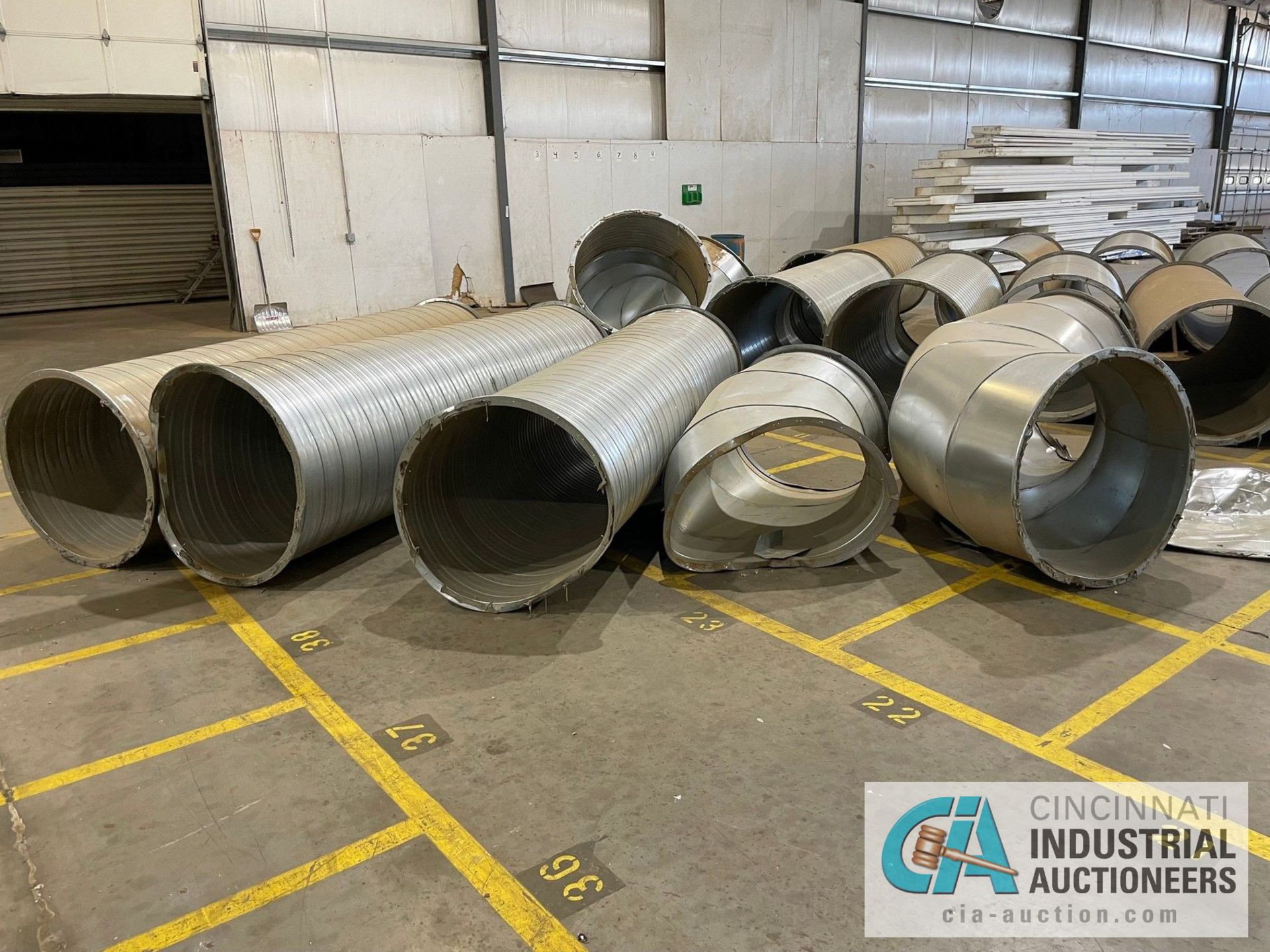 (LOT) GALVANIZED SPIRAL DUCT WORK ON GROUND; APPROX. (11) 10' X 37.5" DIA. PCS, (1) 8' X 37.5" - Image 6 of 7