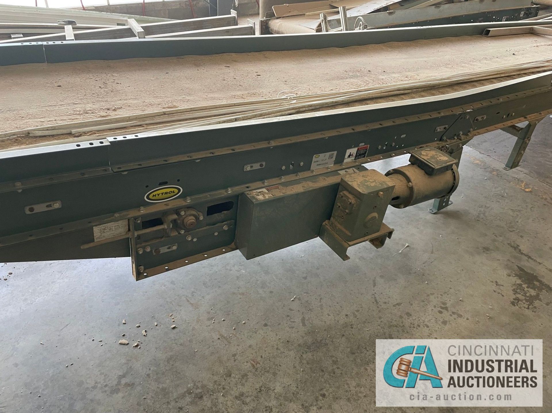 (LOT) (5) SECTIONS 36" WIDE HYTROL MODEL SB BELT CONVEYOR; (1) 270" LONG, (4) 150" LONG, SOME HAVE - Image 3 of 15