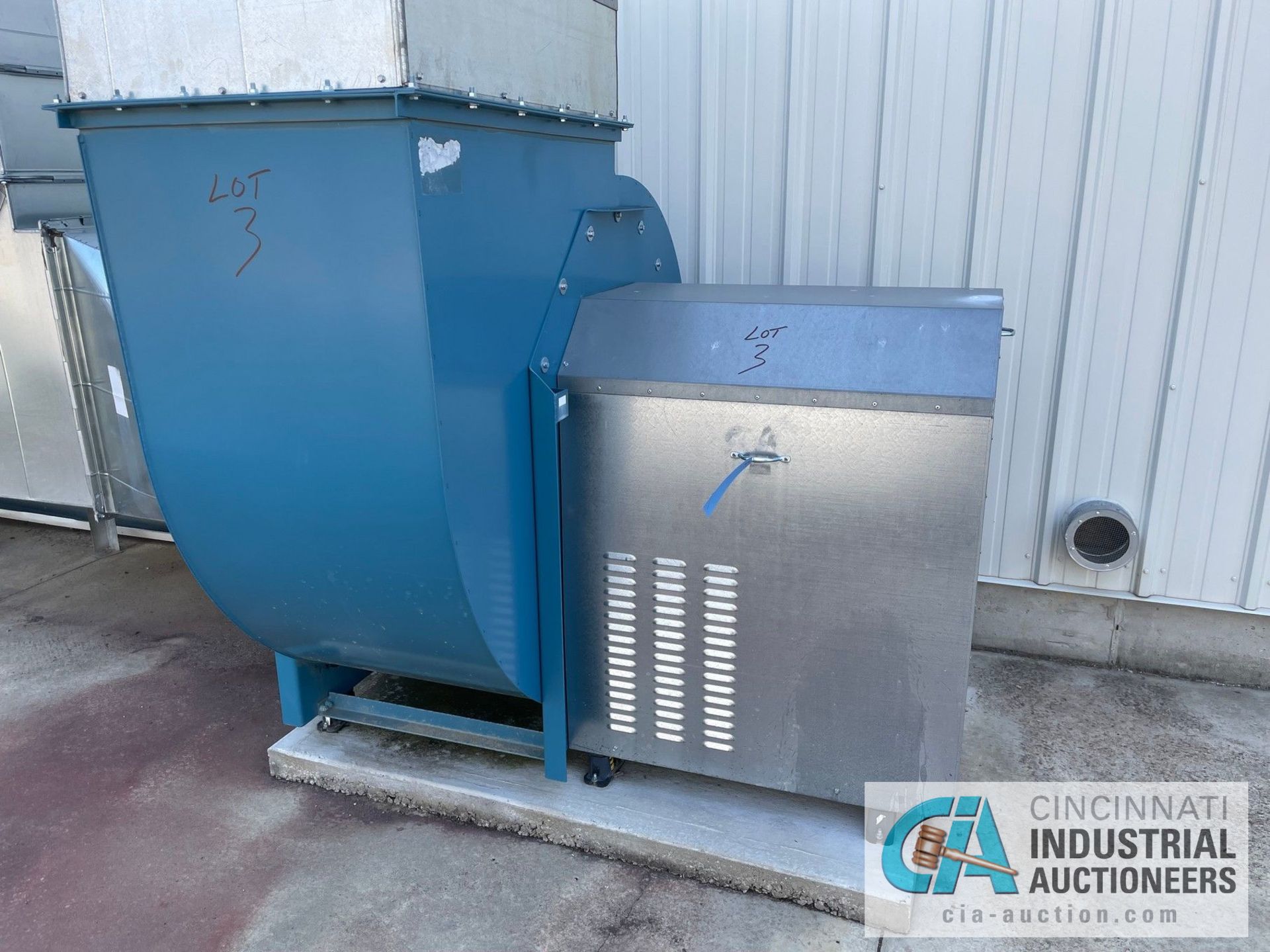 30,000 CFM X 40-HP TCF TWIN CITY FAN BLOWER SYSTEM WITH JOHNSON CONTROLS MODEL AYK-550 V/S DRIVE;