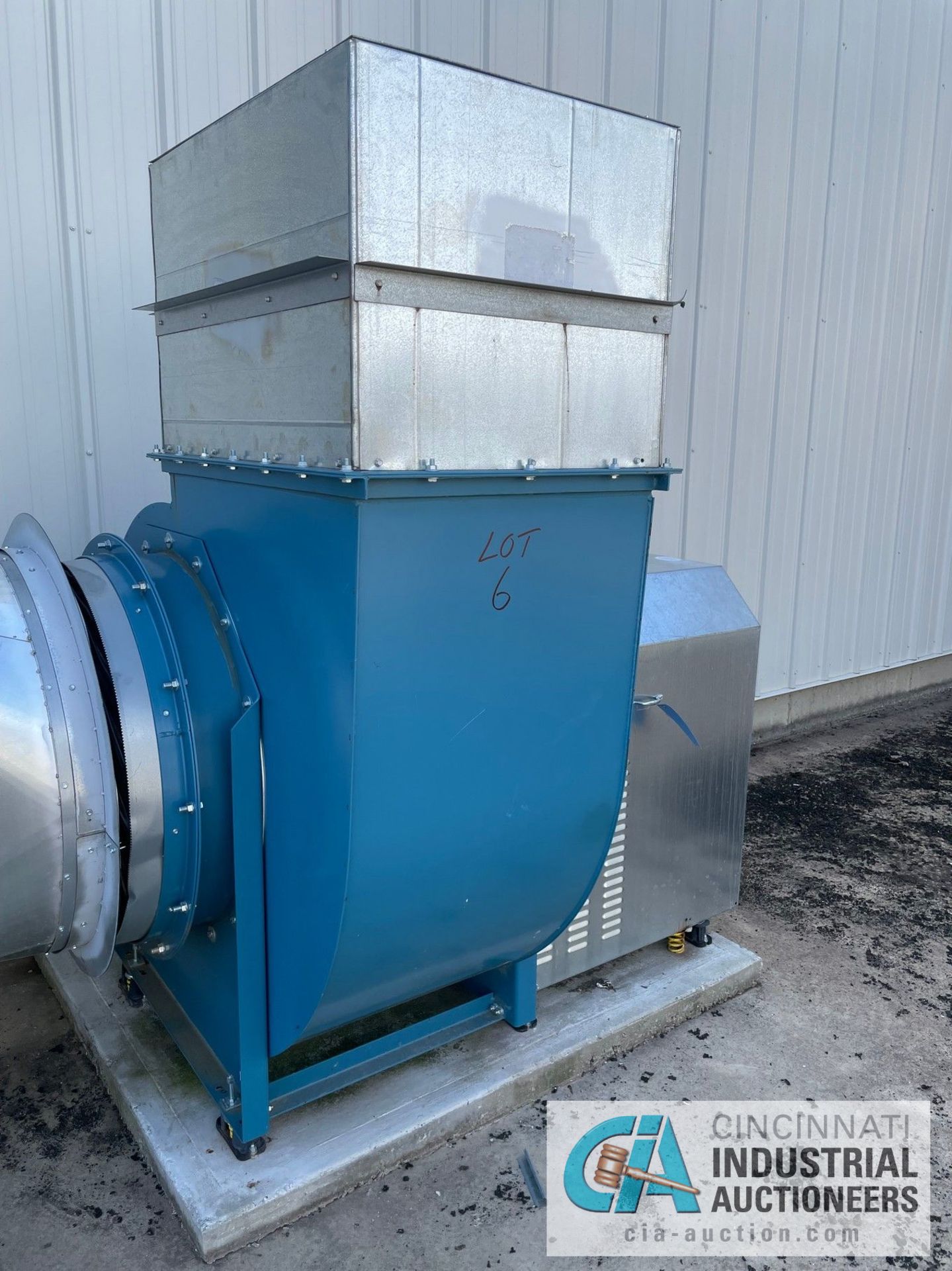 20,000 CFM X 30-HP TCF TWIN CITY FAN BLOWER SYSTEM WITH JOHNSON CONTROLS MODEL AYK-550 V/S DRIVE; - Image 5 of 13