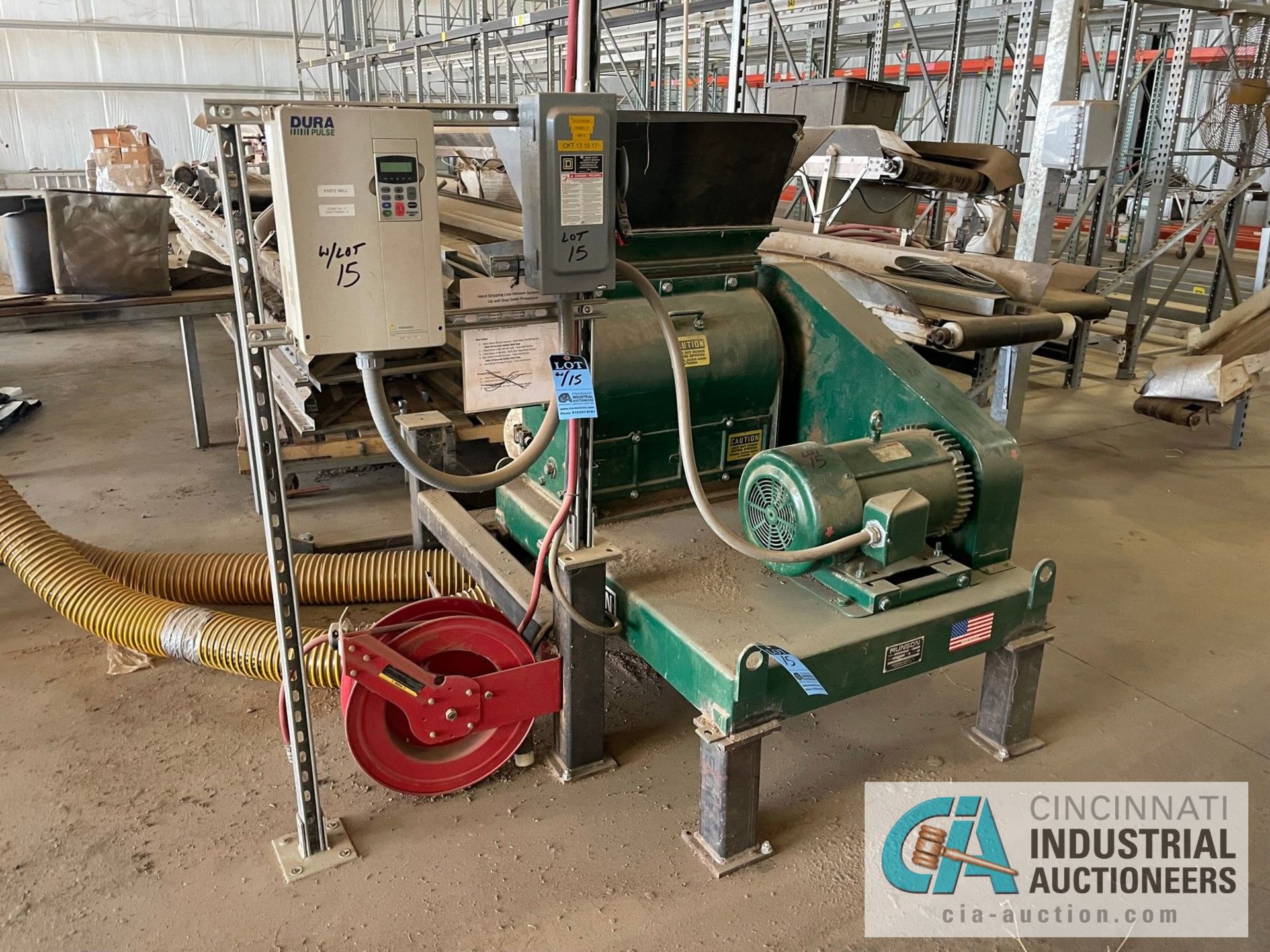 20-HP MUNSON SIZE 4 CUTTER HAMMER MILL; S/N 180897, DURA PULSE V/S DRIVE, DISCONNECT SWITCH, HEAVY - Image 2 of 11