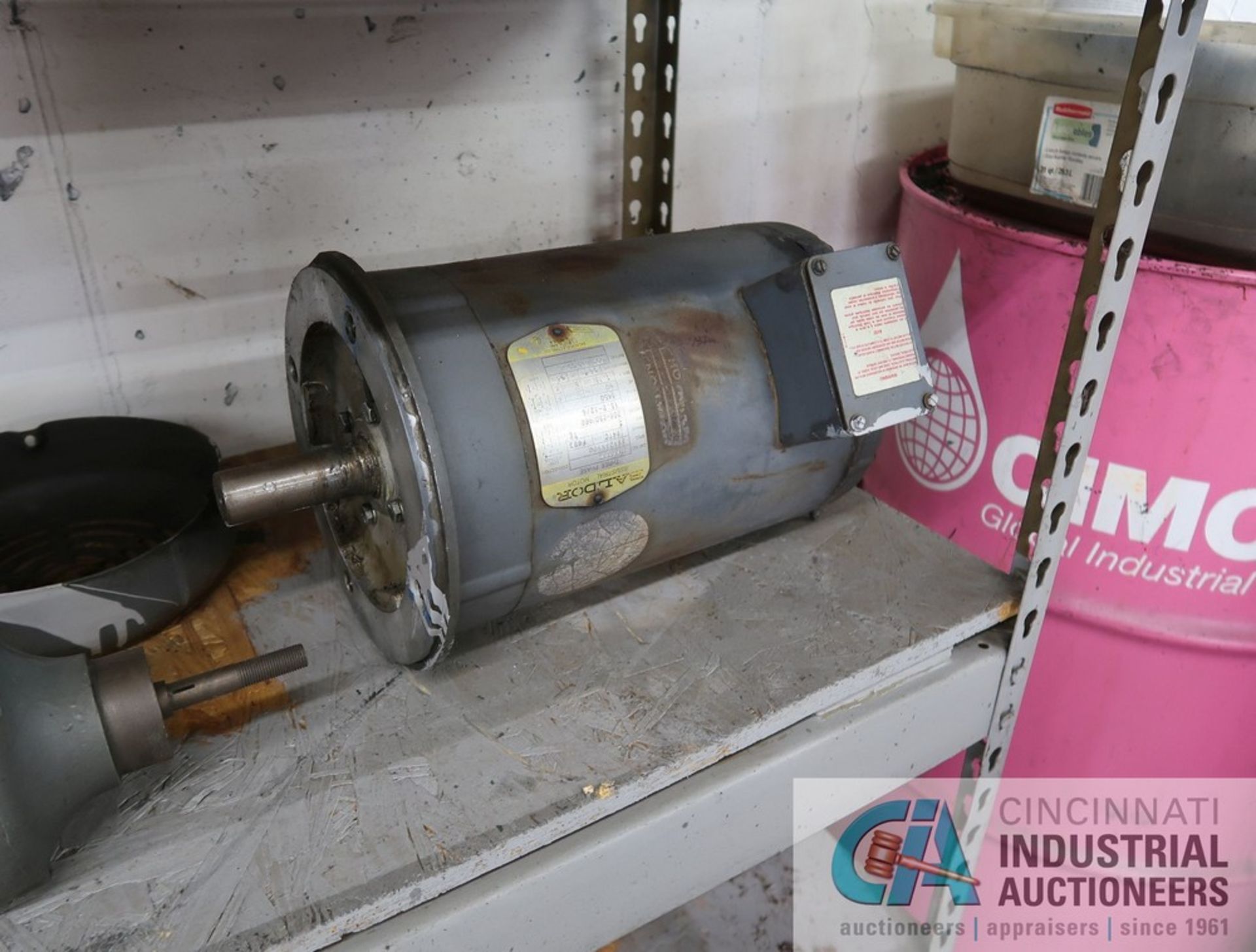 (LOT) USED ELECTRIC MOTORS WITH SHELVING - Image 4 of 6