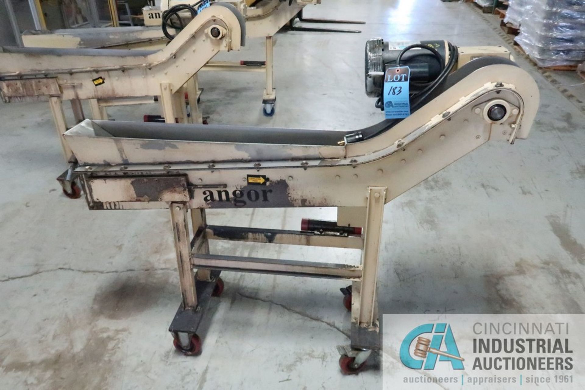 4-1/2" ANGOR MODEL AMH-150 PORTABLE MAGNETIC CONVEYOR, 36" LONG WITH INCLINE OUTFEED