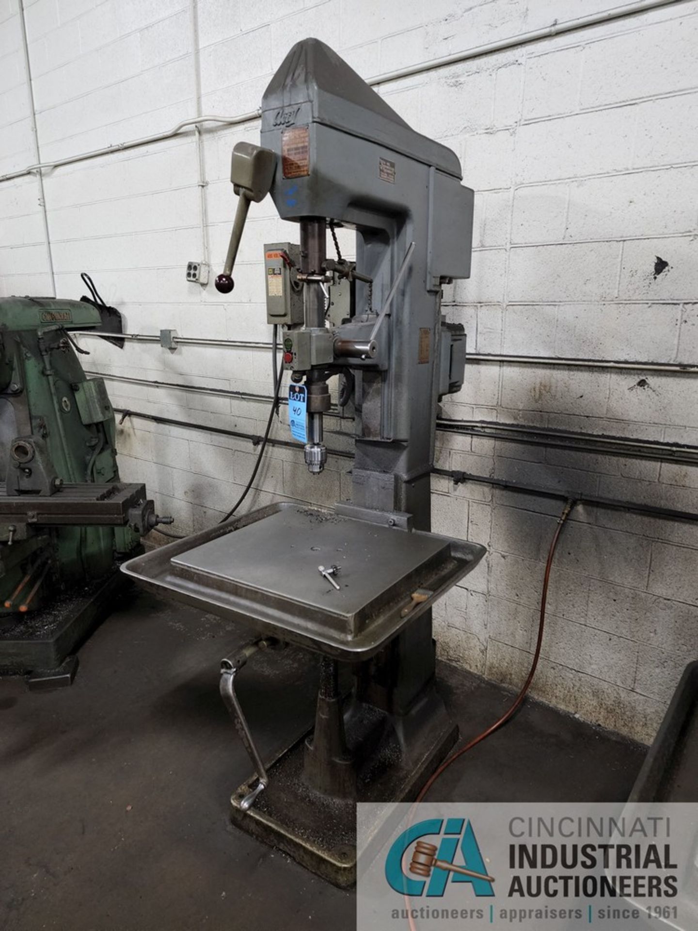 24" AVEY SINGLE SPINDLE FLOOR DRILL; 22" X 24" TABLE