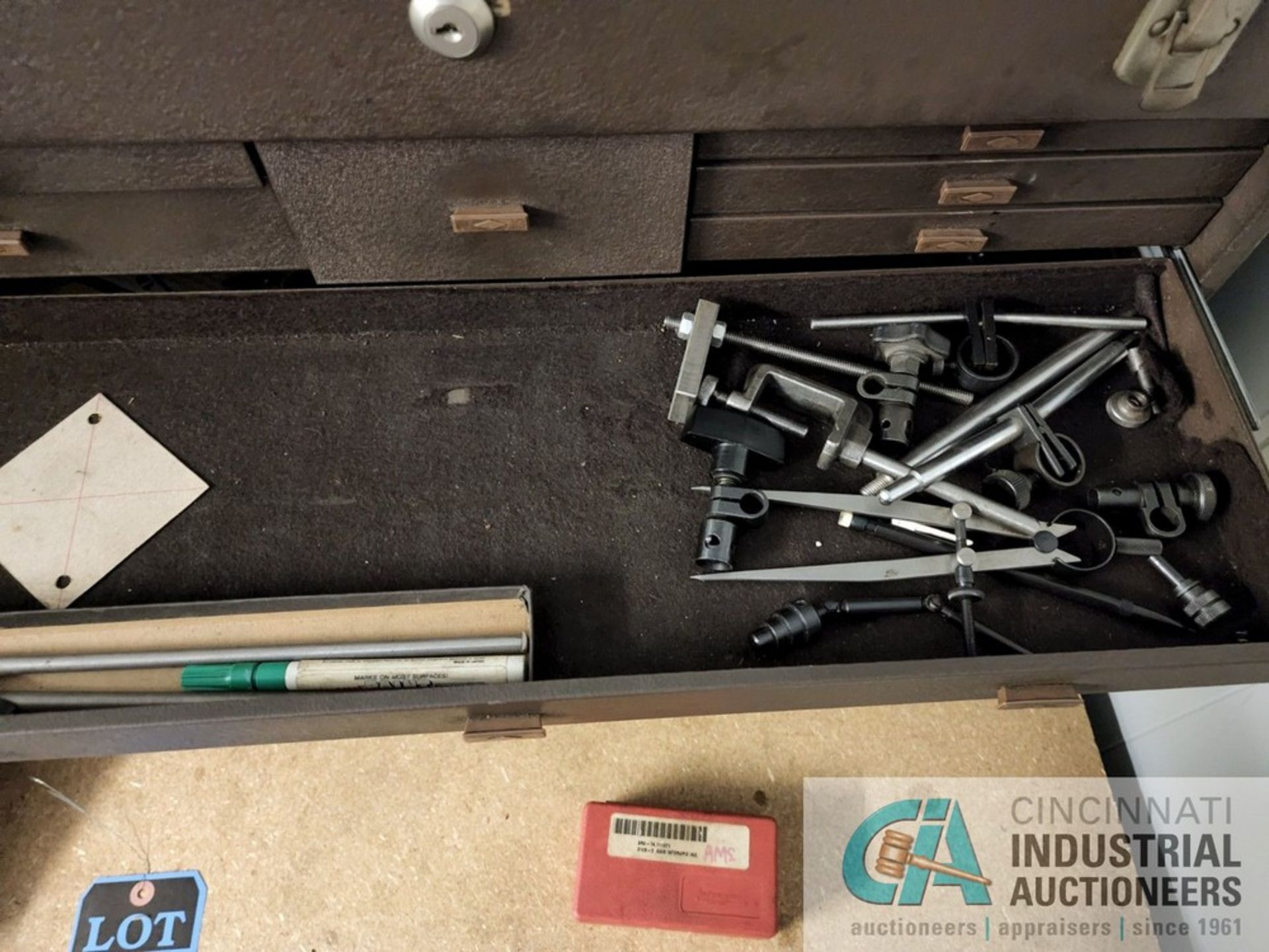 (LOT) KENNEDY TOOL BOX W/ SMALL MOUNT OF INSPECTION ITEMS, PIN GAGE INDEX, PIGEON HOLE CABINET W/ - Image 6 of 11