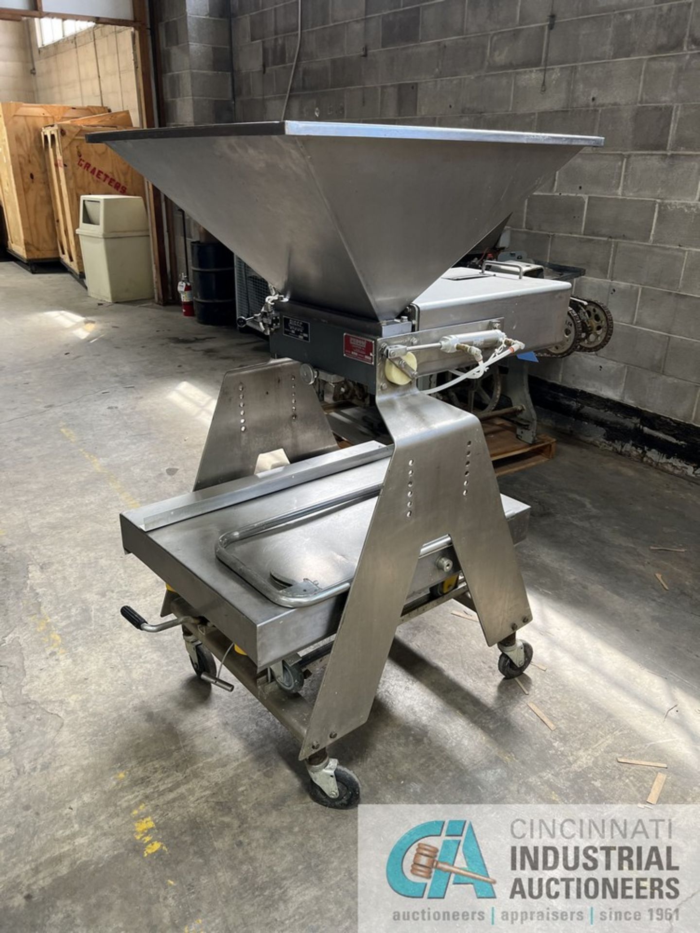 FEDCO MODEL 4PD DOUGH PORTIONER; S/N 167, 14" INFEED, 31" X 32" HOPPER, PNEUMATIC CUT OFF - Image 2 of 12