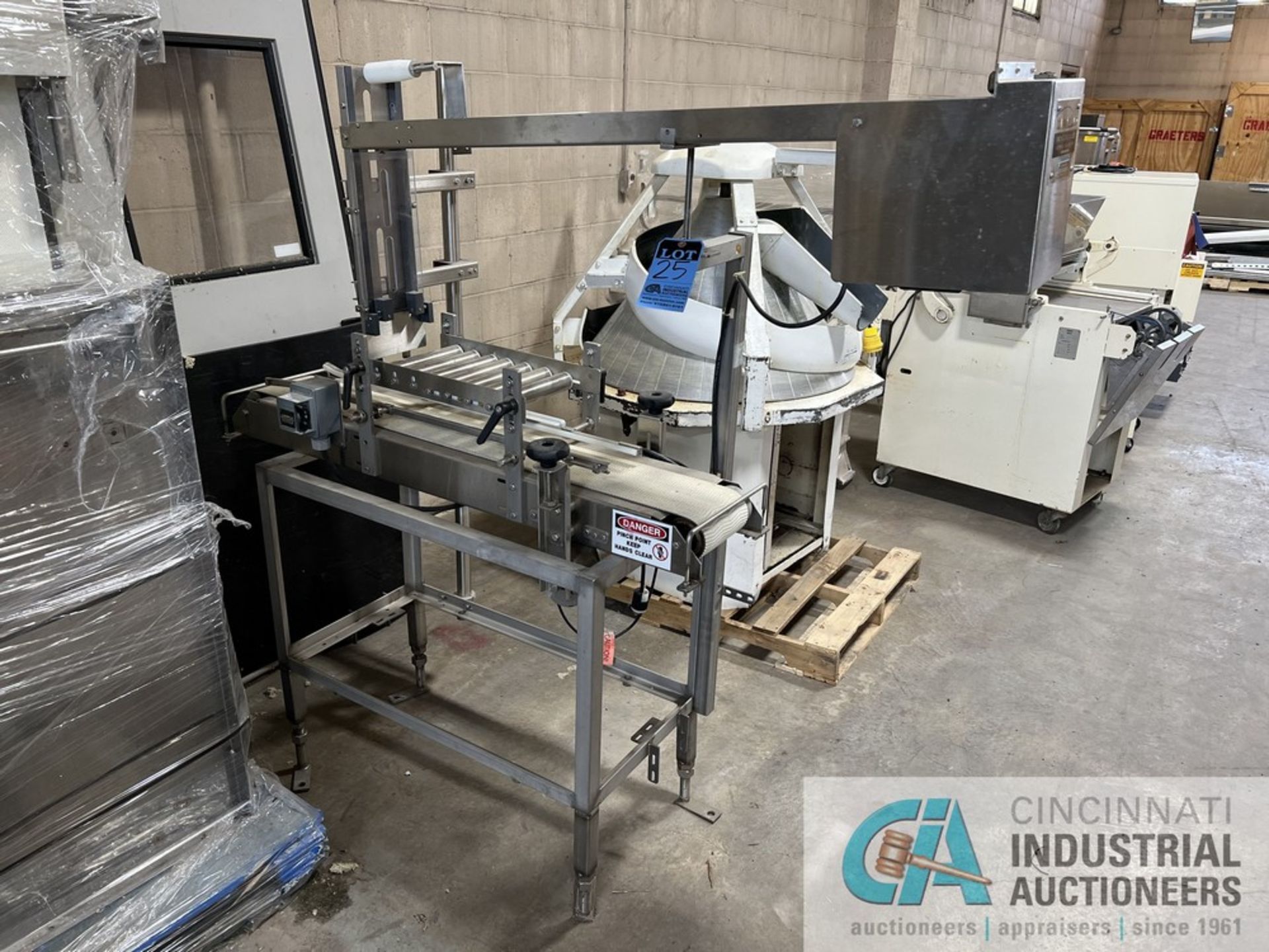 TDSAWVEL MODEL 0133L FRAME MOUNTED AUTOMATIC LIDDER; S/N 2027-10-007, PINT LID & APPLICATOR