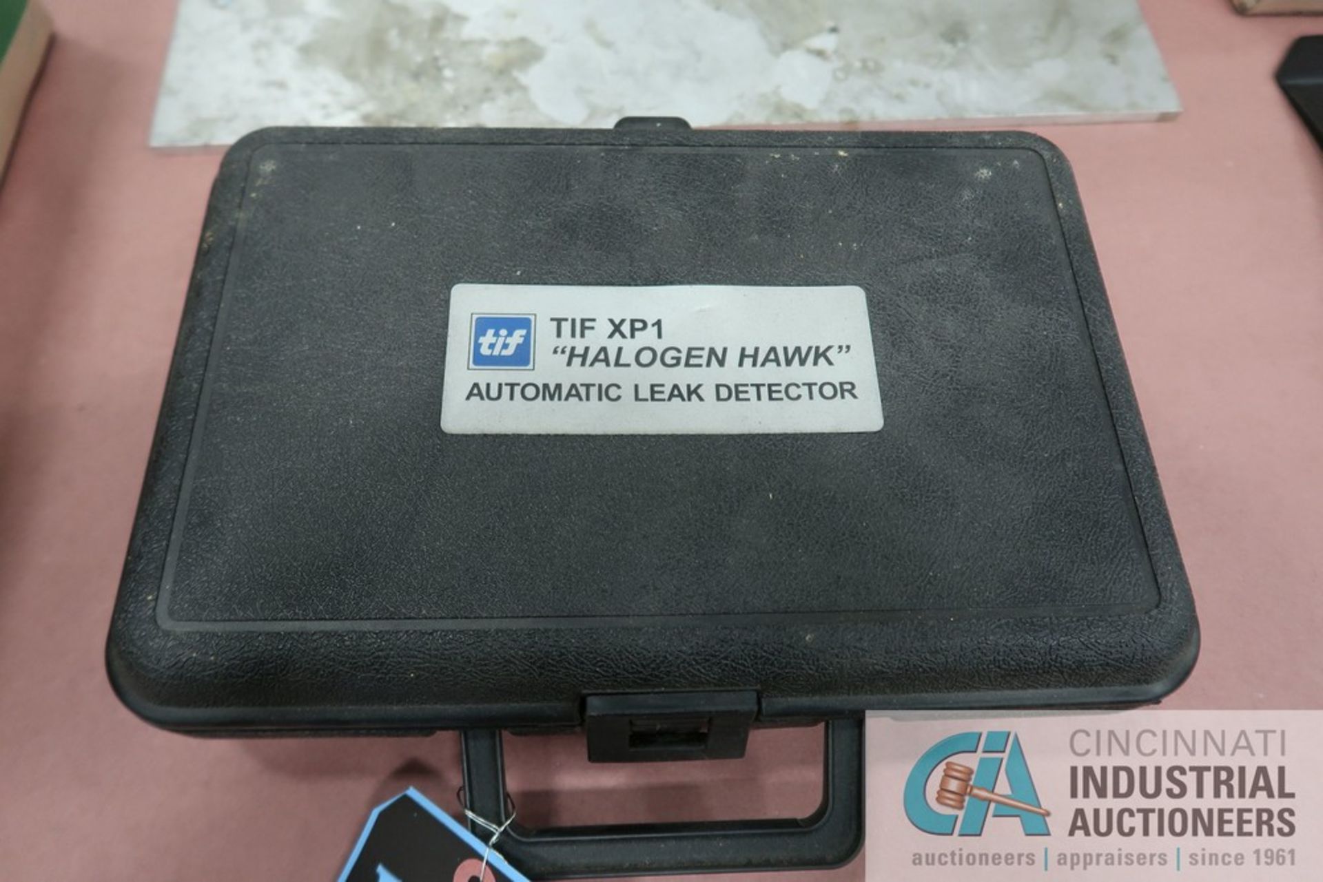 TIF MODEL XPI AUTOMATIC HALOGEN LEAK DETECTOR - Image 2 of 2