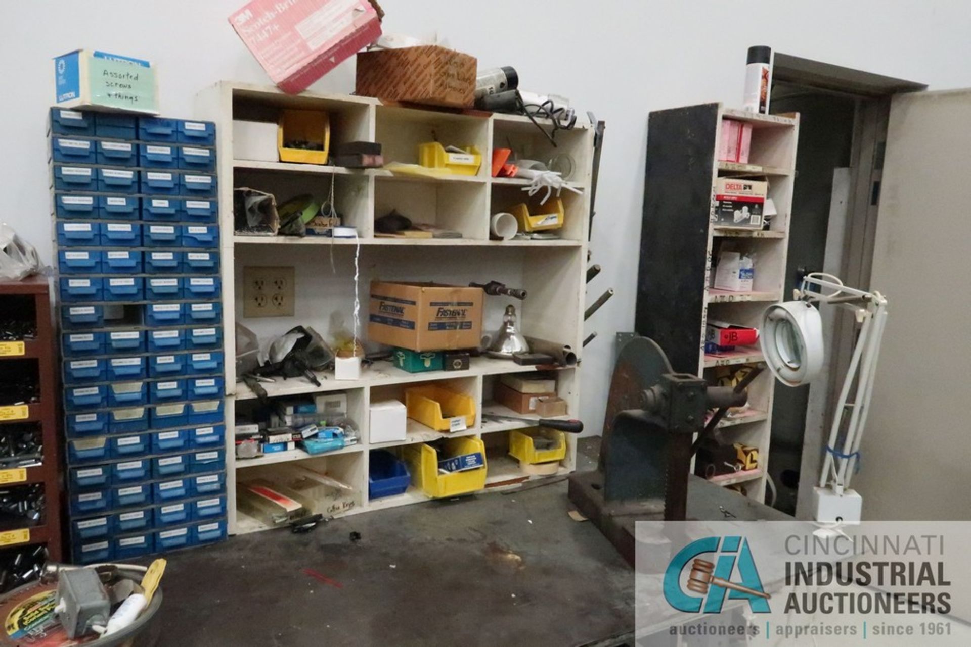 CONTENTS OF MAINTENANCE CRIB INCLUDING BENCHES, CABINETS, SHELVING WITH HARDWARE, LIGHTING, - Image 13 of 19