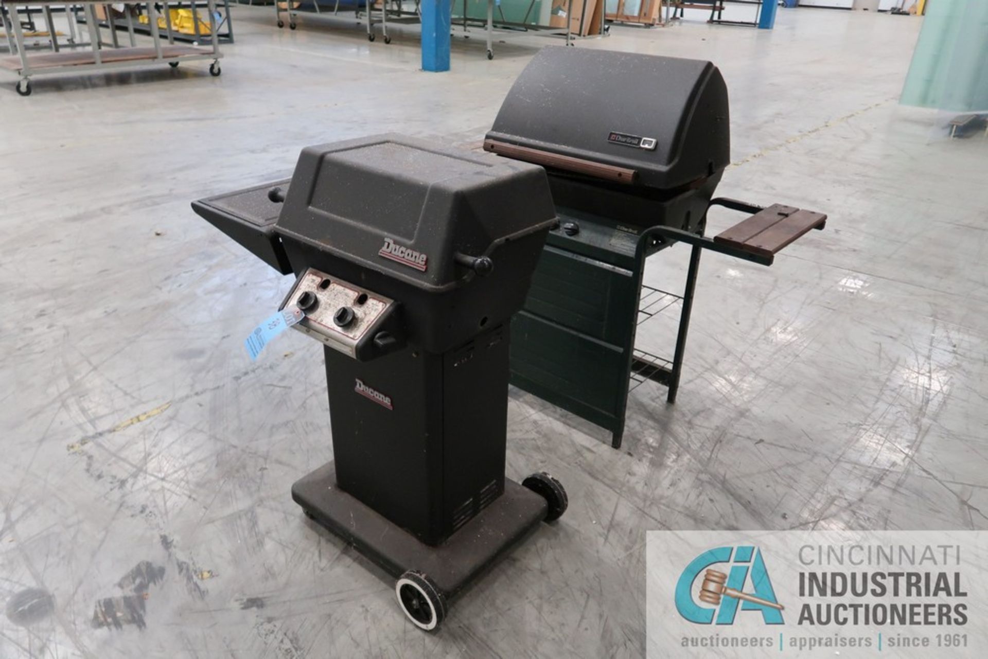 GAS GRILLS - Image 2 of 2