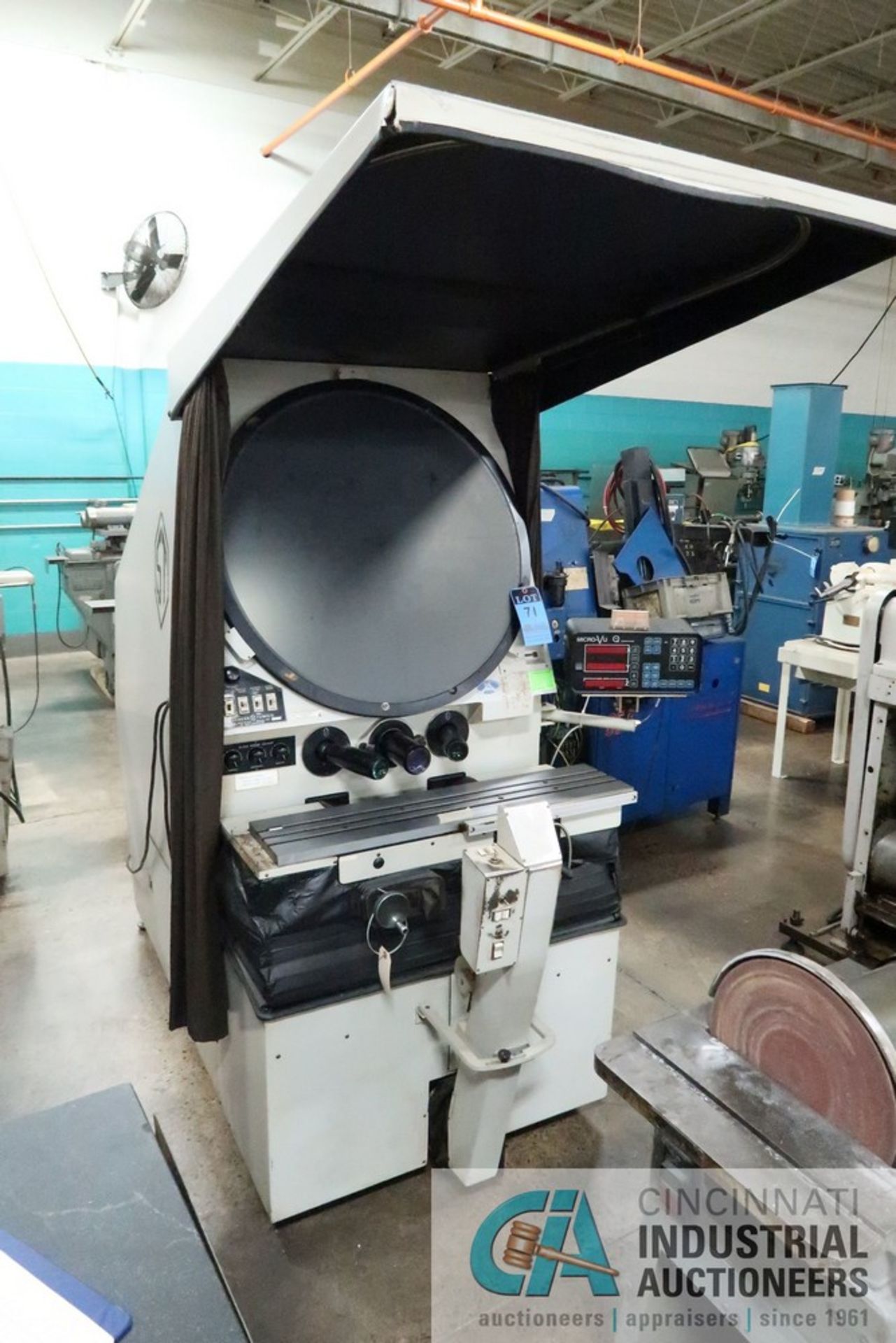 30" SCHERR-TUMICO MODEL 22-2,500 OPTICAL COMPARATOR; S/N D841204, MICRO-VU Q16 COMPUTER DRO