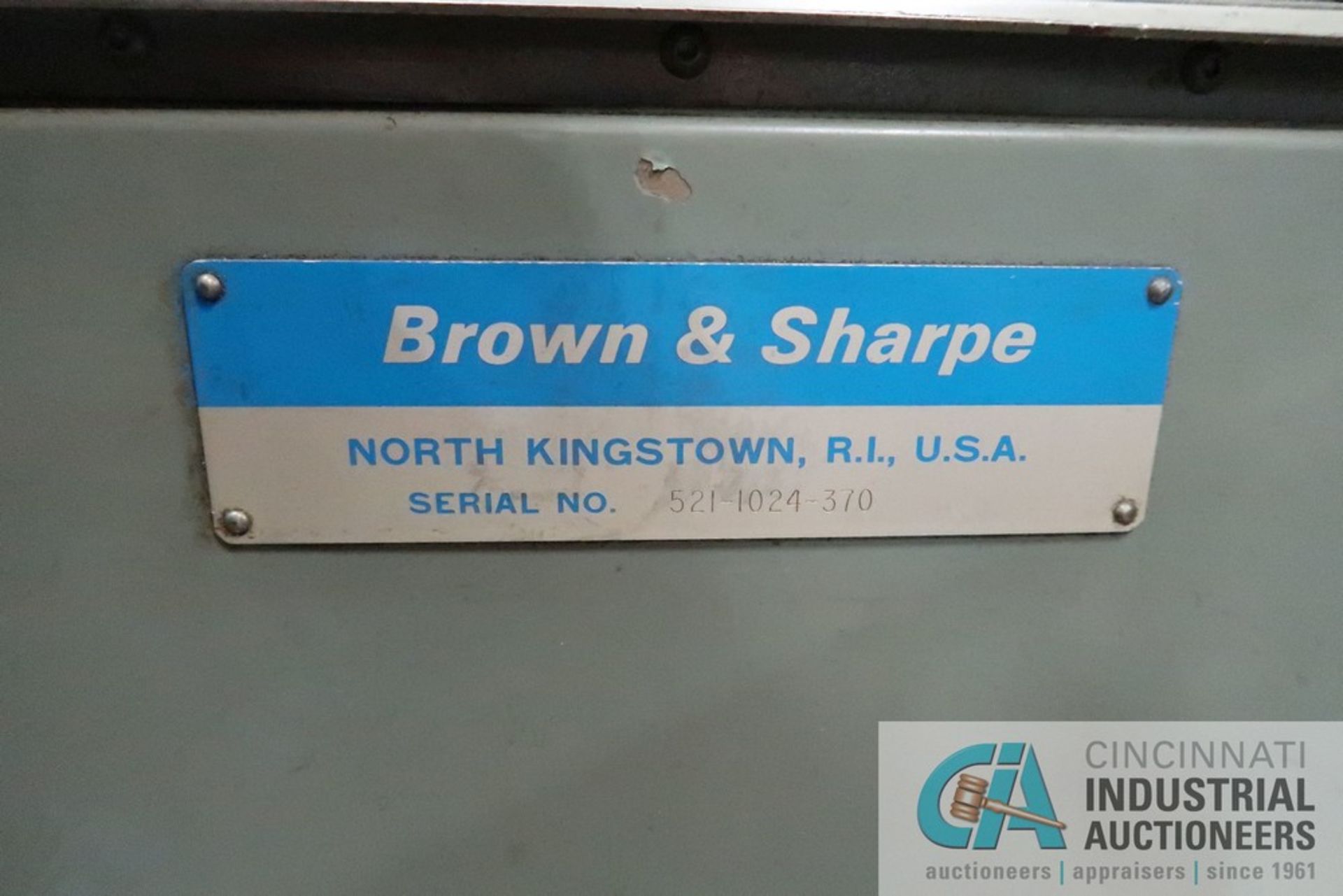 BROWN AND SHARPE MODEL 1024 UNIVERSAL GRINDER; S/N 521-1024-370, ACURITE III DRO, 60-600 RPM SPINDLE - Image 14 of 14