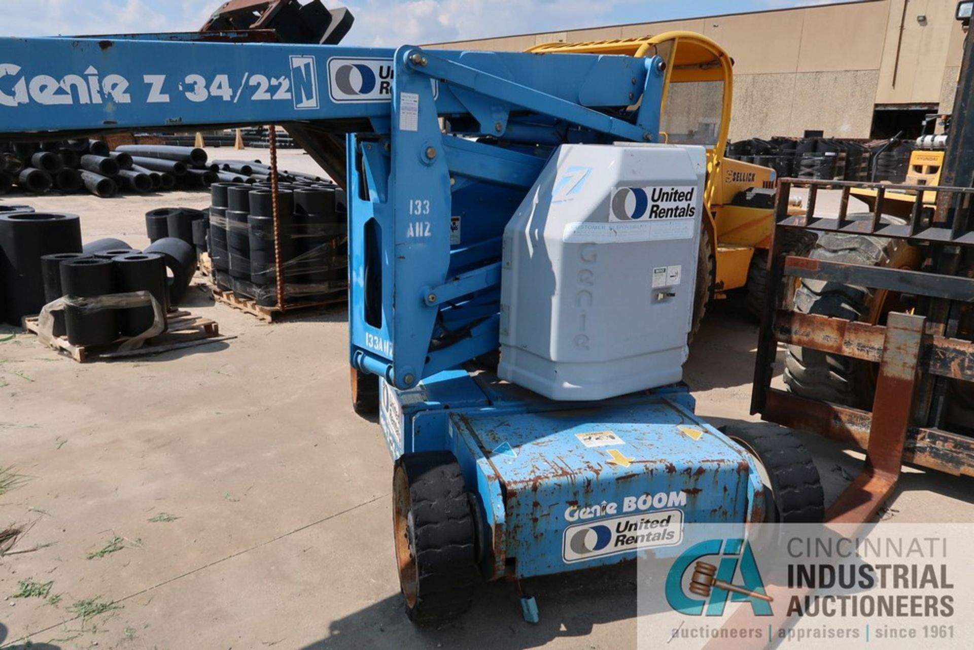 34' GENIE MODEL Z-34/22N ELECTRIC BOOM LIFT - Image 9 of 10