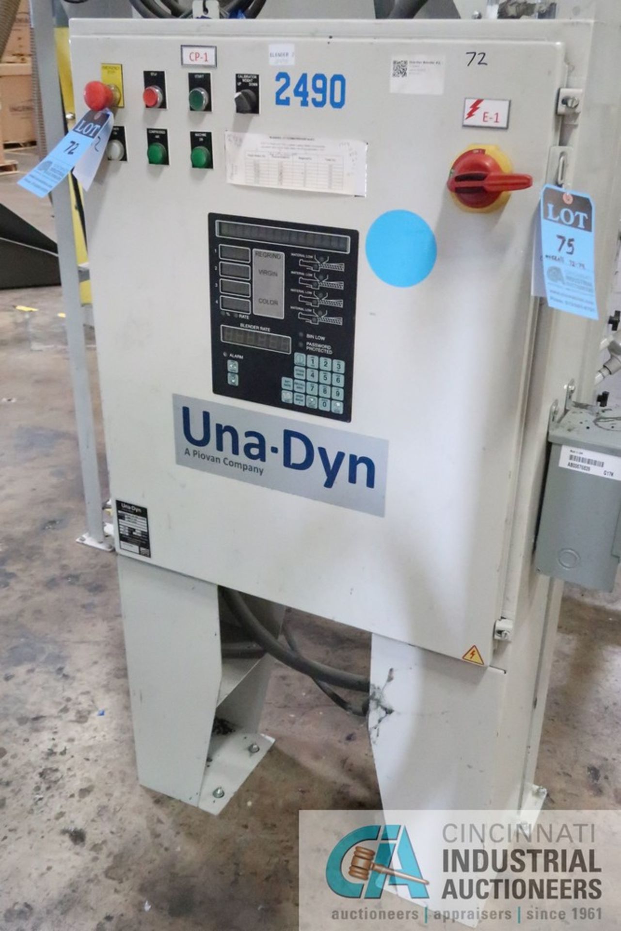 UNA-DYN BLENDING SYSTEM CONSISTING OF UNA-DYN MODEL OMNI IV-WB THREE COMPONENT BLENDER; S/N - Image 3 of 37