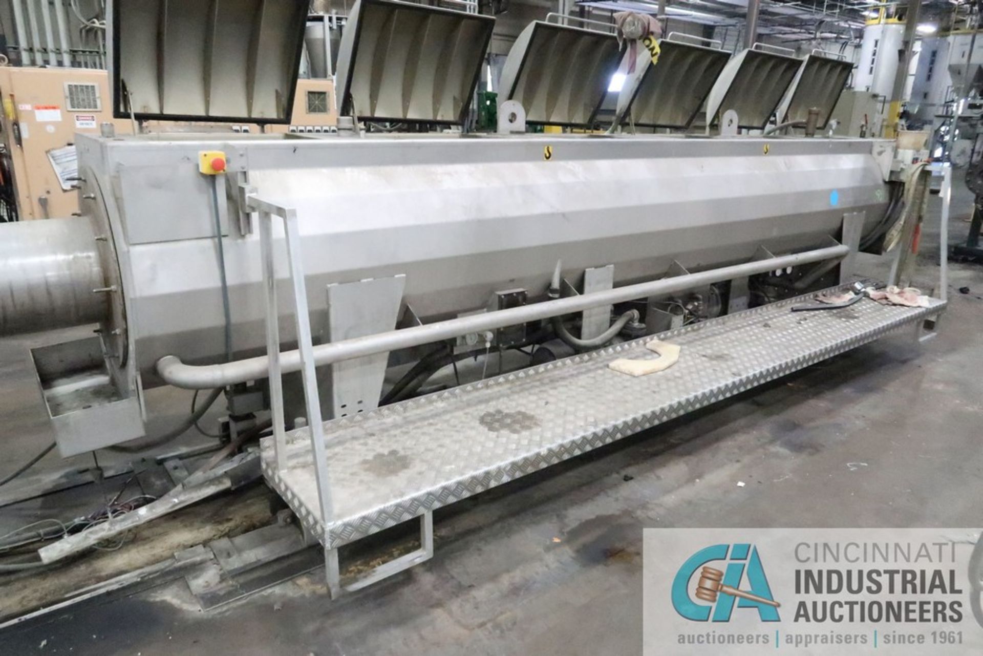 12" DIAMETER X 20' BATTENFELD CINCINNATI MODEL VAC STEAM 400-6M VACUUM SIZING TANK; S/N 3801661- - Image 2 of 12