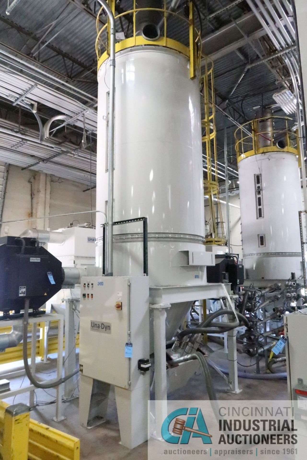 UNA-DYN BLENDING SYSTEM CONSISTING OF UNA-DYN MODEL OMNI IV-WB THREE COMPONENT BLENDER; S/N - Image 11 of 37