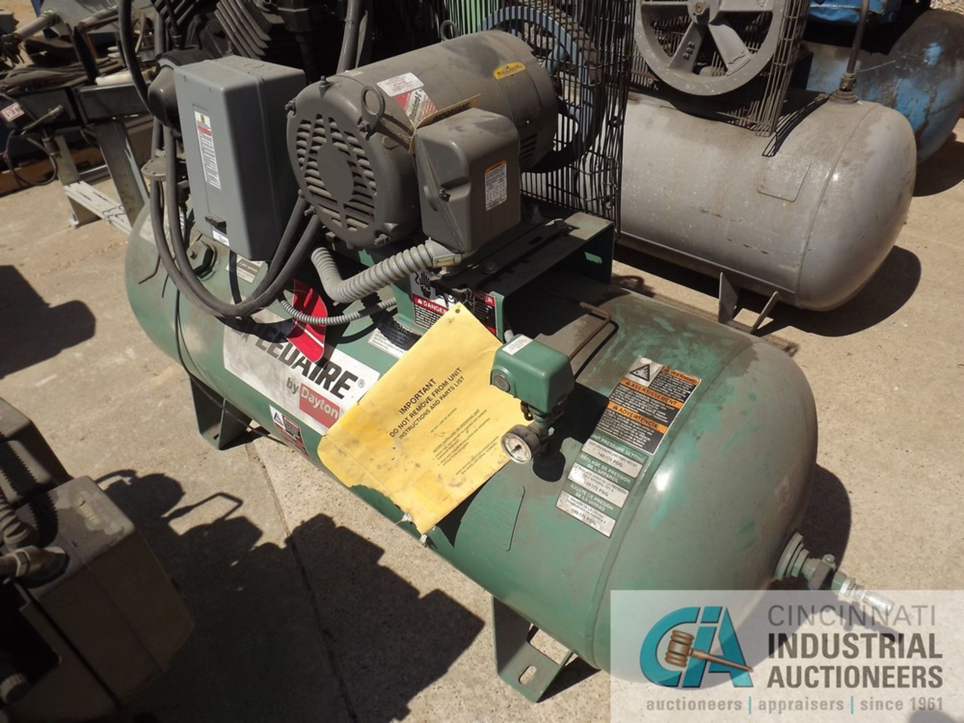 SPEEDAIRE AIR COMPRESSOR; 49 CFM, 175 PSI (MOTOR BURNED)